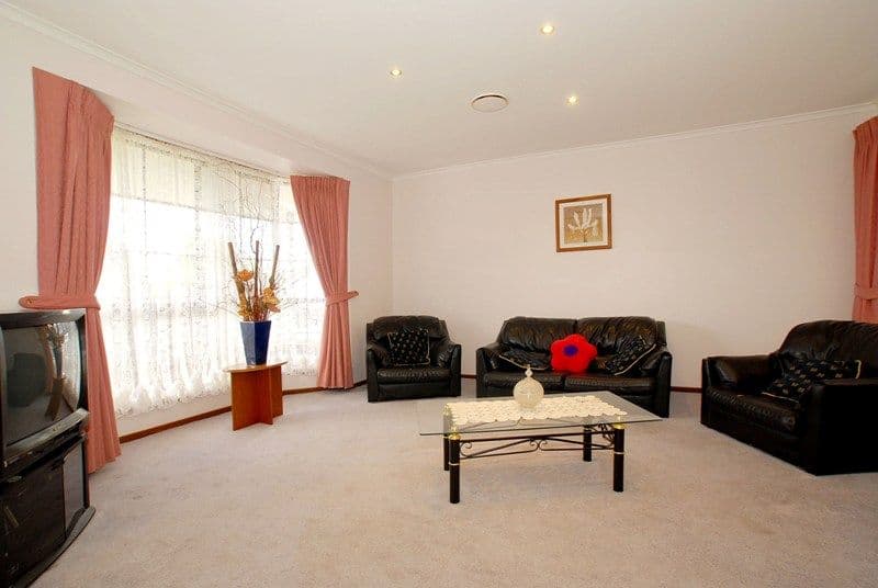 24 Symons Avenue, HOPPERS CROSSING VIC 3029, Hoppers Crossing - Thumbnail 8