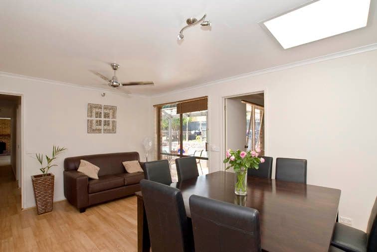 4 Nottingham Sqaure, WANTIRNA VIC 3152, Wantirna - Thumbnail 6