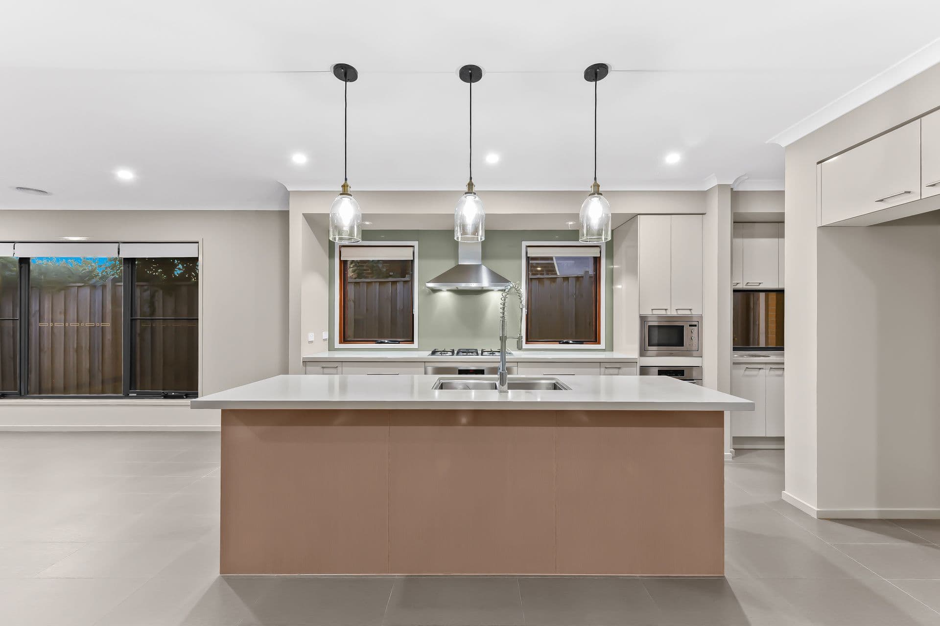 4 Barley Crescent, Clyde North VIC 3978, Clyde North - Thumbnail 4
