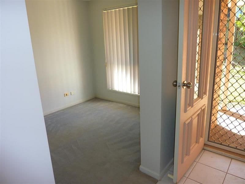 12 Merlin Place, ORMEAU QLD 4208, Ormeau - Thumbnail 5