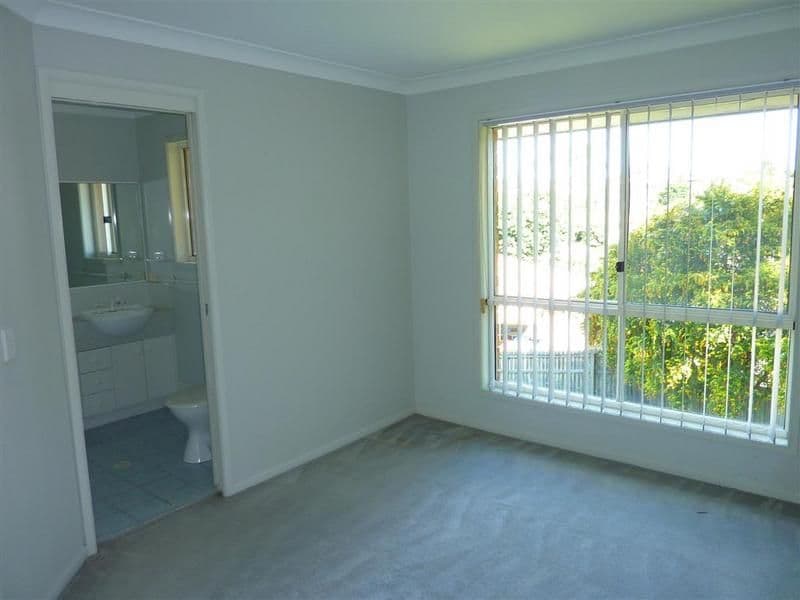 12 Merlin Place, ORMEAU QLD 4208, Ormeau - Thumbnail 7