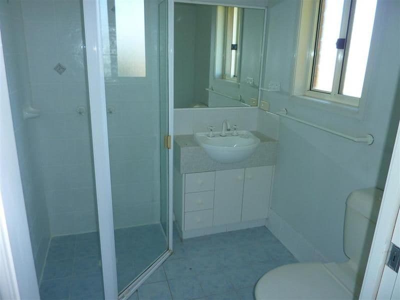 12 Merlin Place, ORMEAU QLD 4208, Ormeau - Thumbnail 8