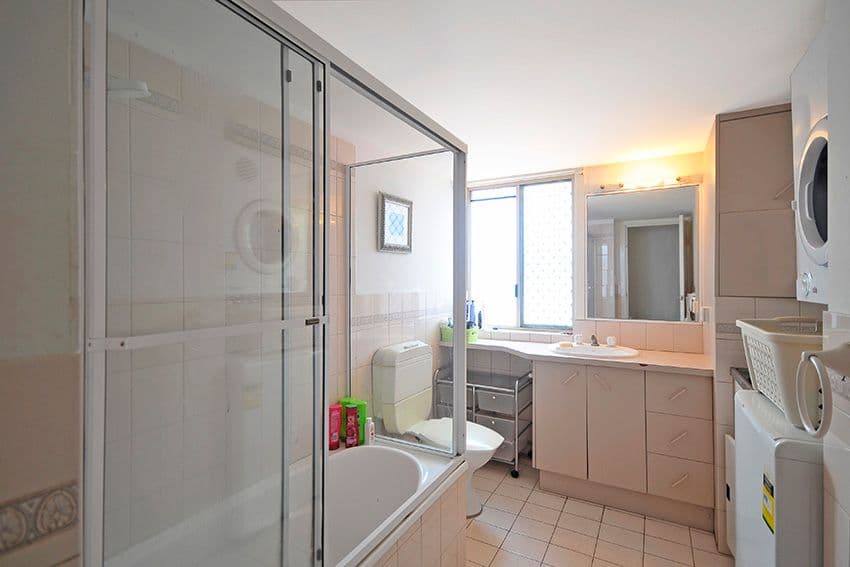 76 Sarawak Avenue, Palm Beach QLD 4221, Palm Beach - Thumbnail 7