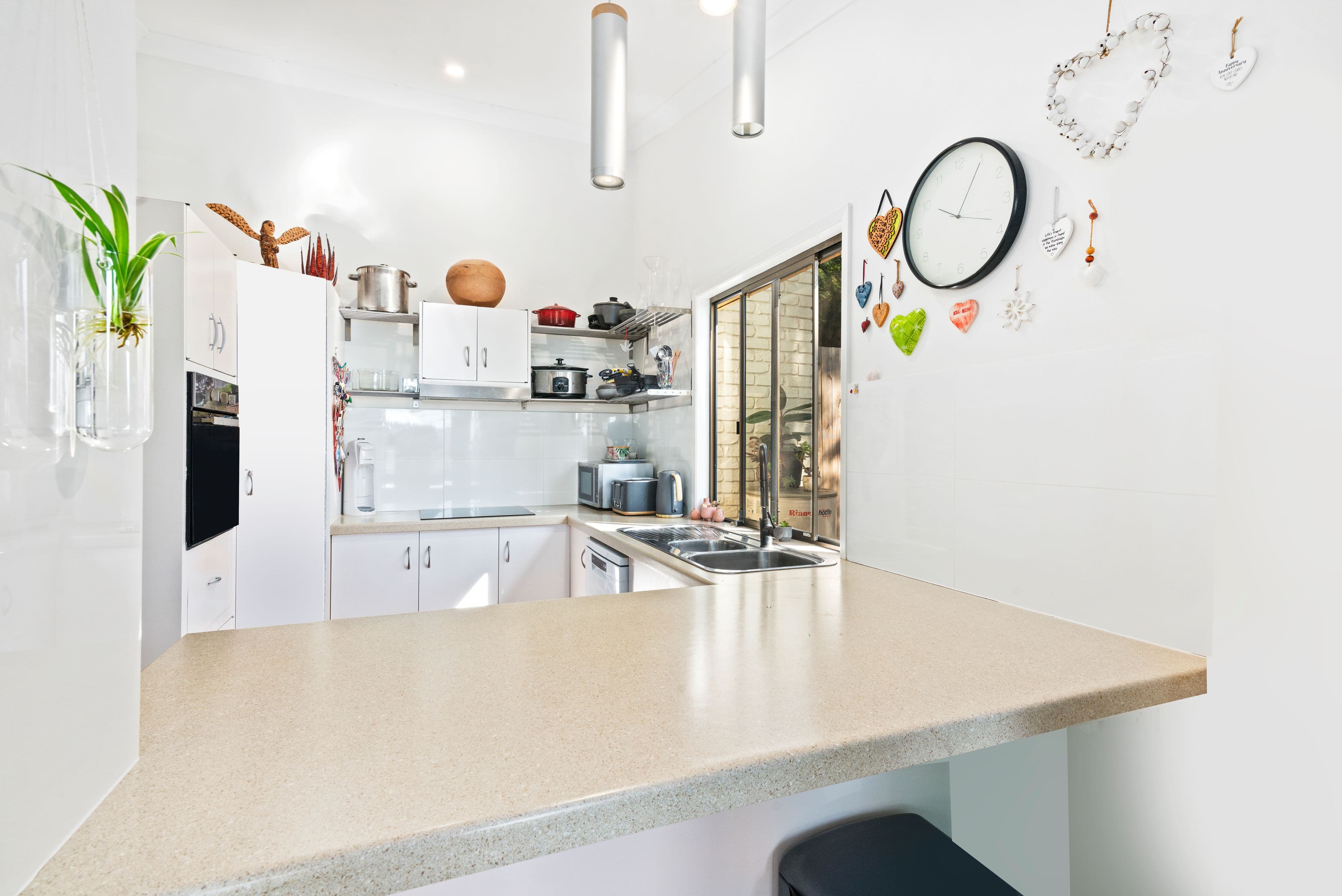 16 Hillier Street, Currumbin Waters QLD 4223, Currumbin Waters - Thumbnail 6