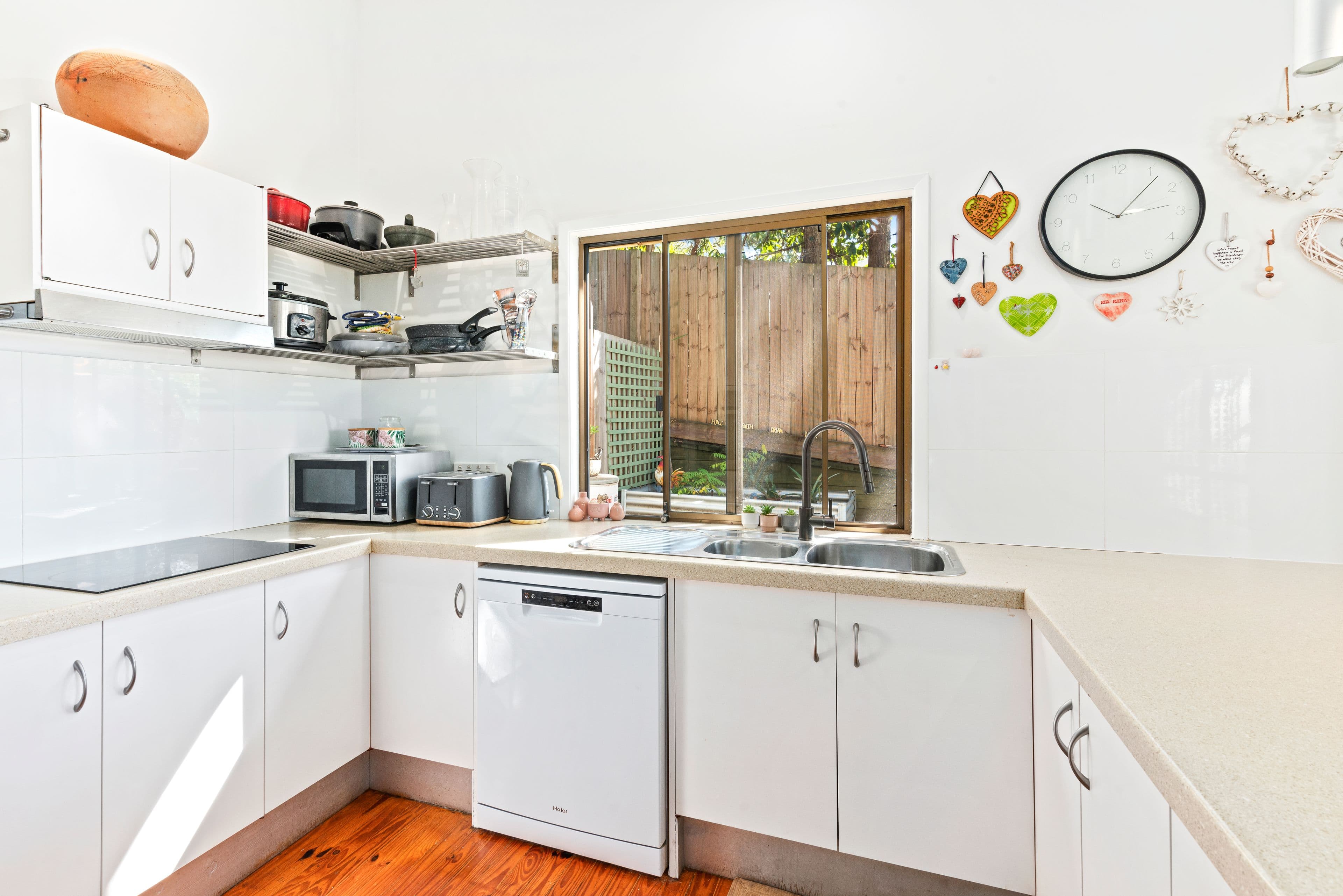 16 Hillier Street, Currumbin Waters QLD 4223, Currumbin Waters - Thumbnail 7