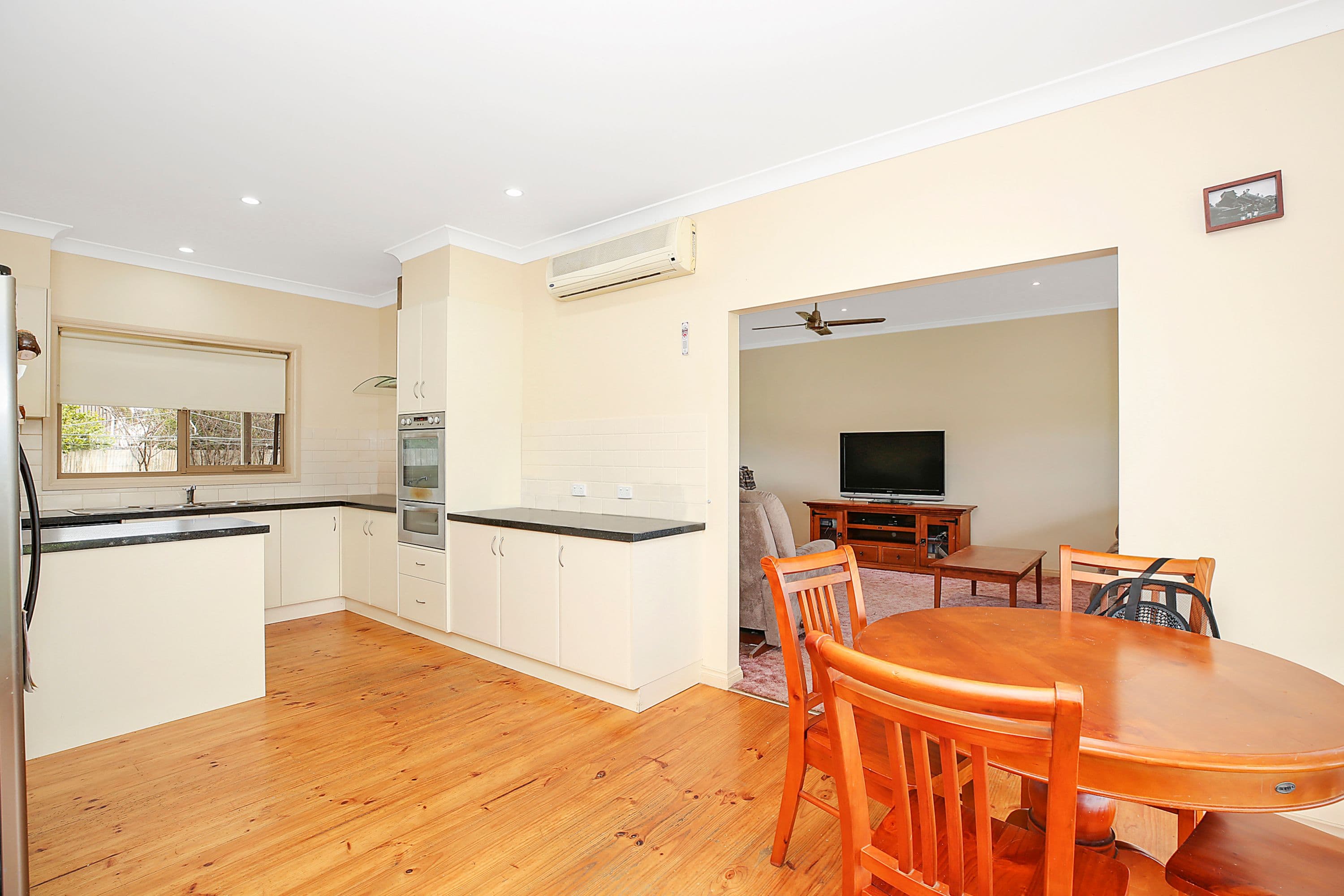 67 Victoria Street, Cobden VIC 3266, Cobden - Thumbnail 4