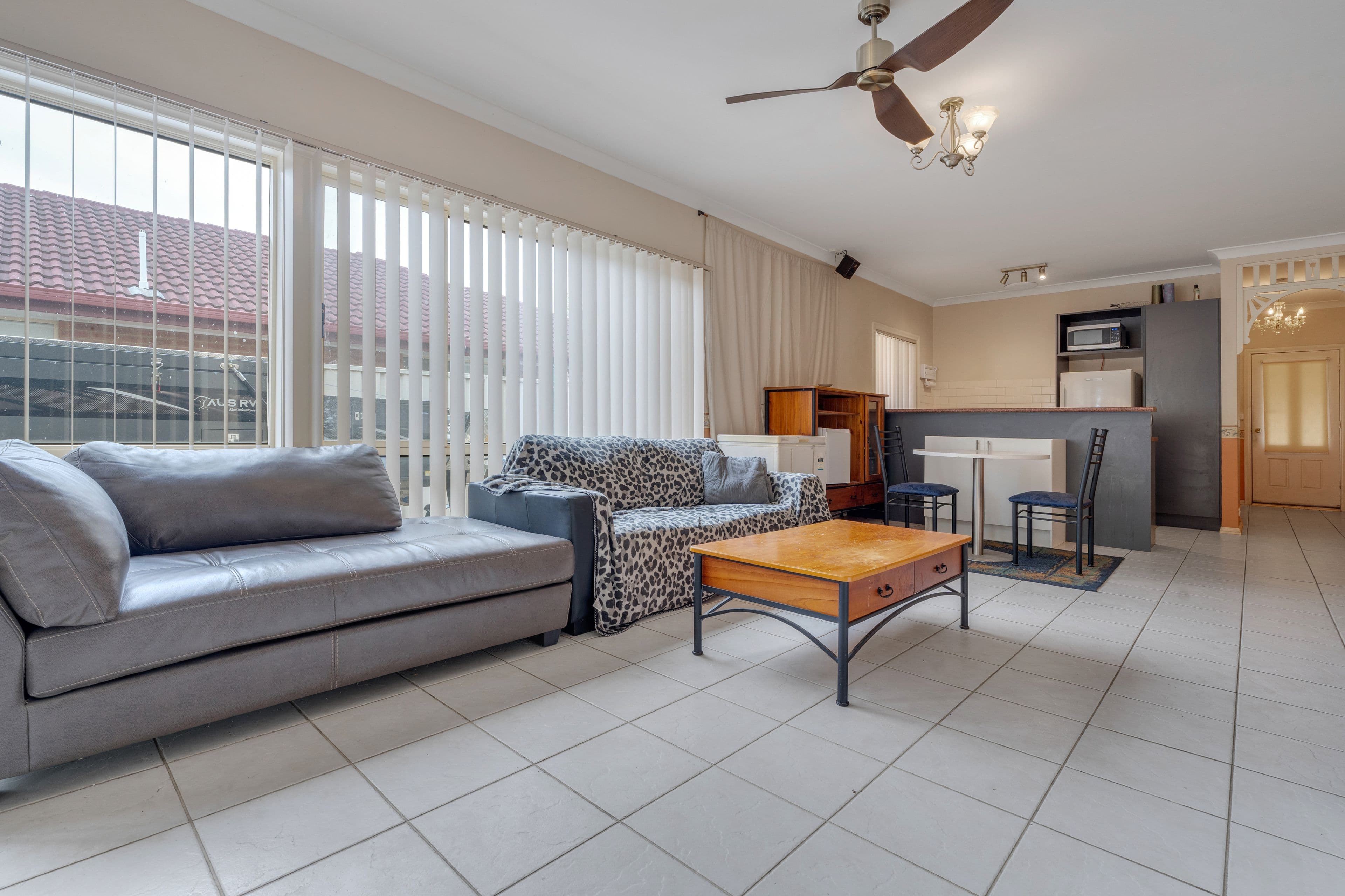 10 Maple Place, Craigieburn VIC 3064, Craigieburn - Thumbnail 3