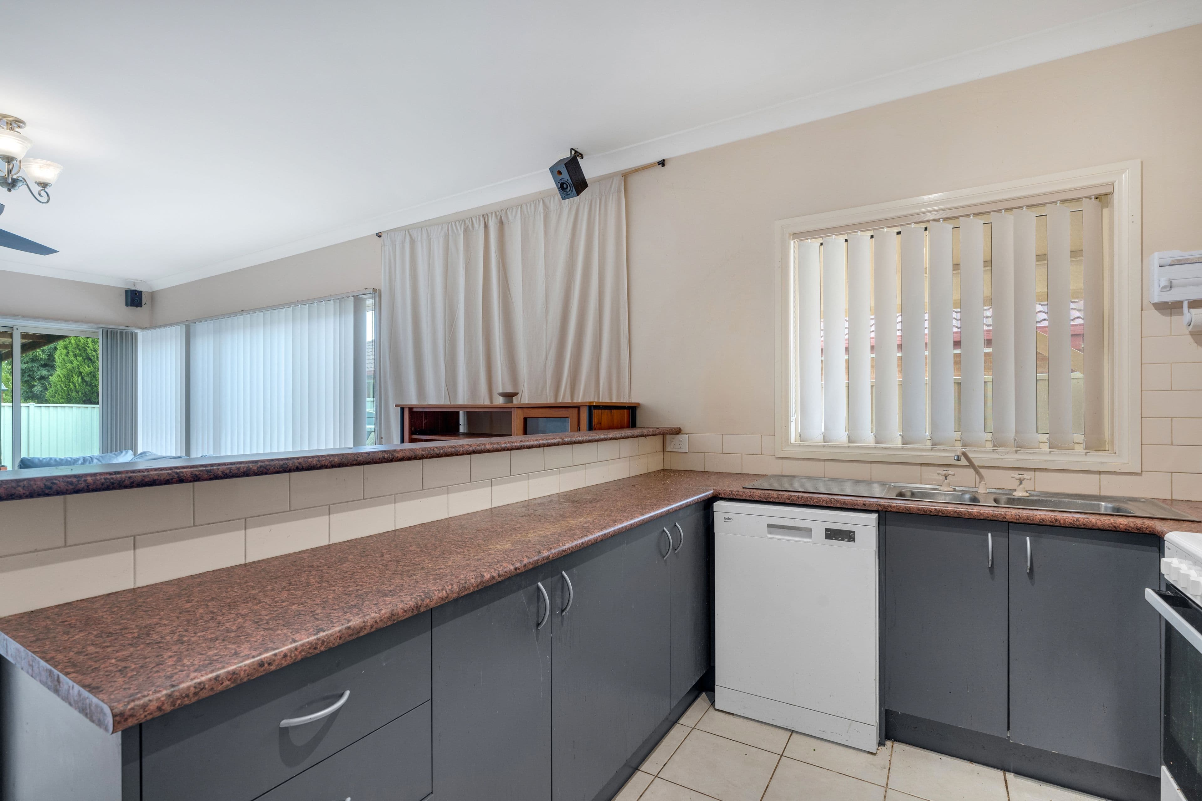 10 Maple Place, Craigieburn VIC 3064, Craigieburn - Thumbnail 5