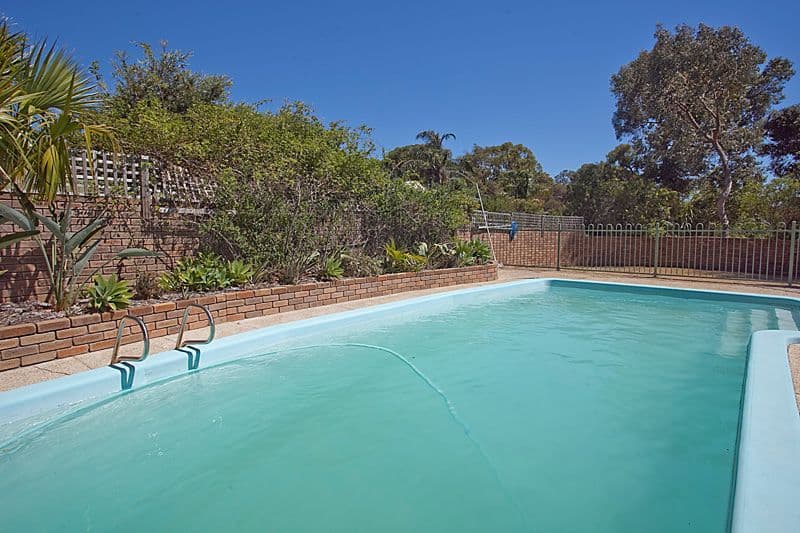 70 Chislehurst Road, LESMURDIE WA 6076, Lesmurdie - Thumbnail 2