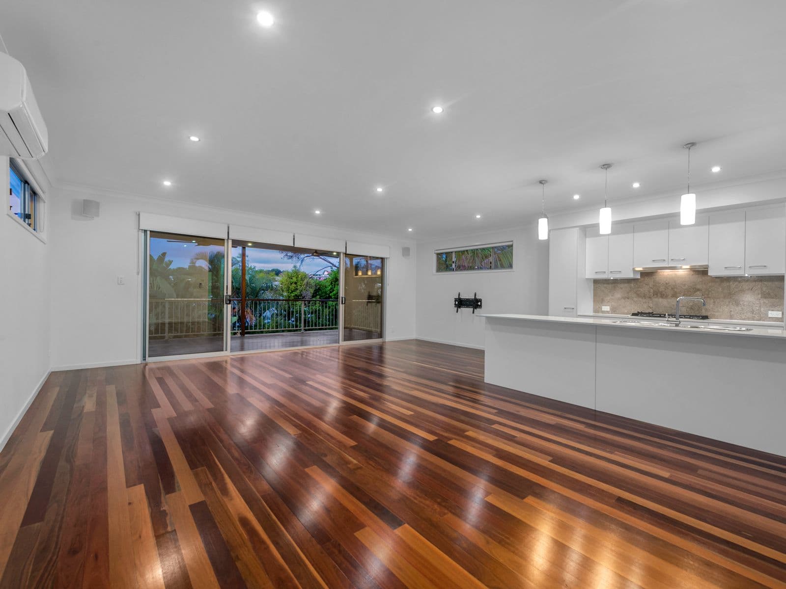 93 White Street, Wavell Heights QLD 4012, Wavell Heights - Thumbnail 5