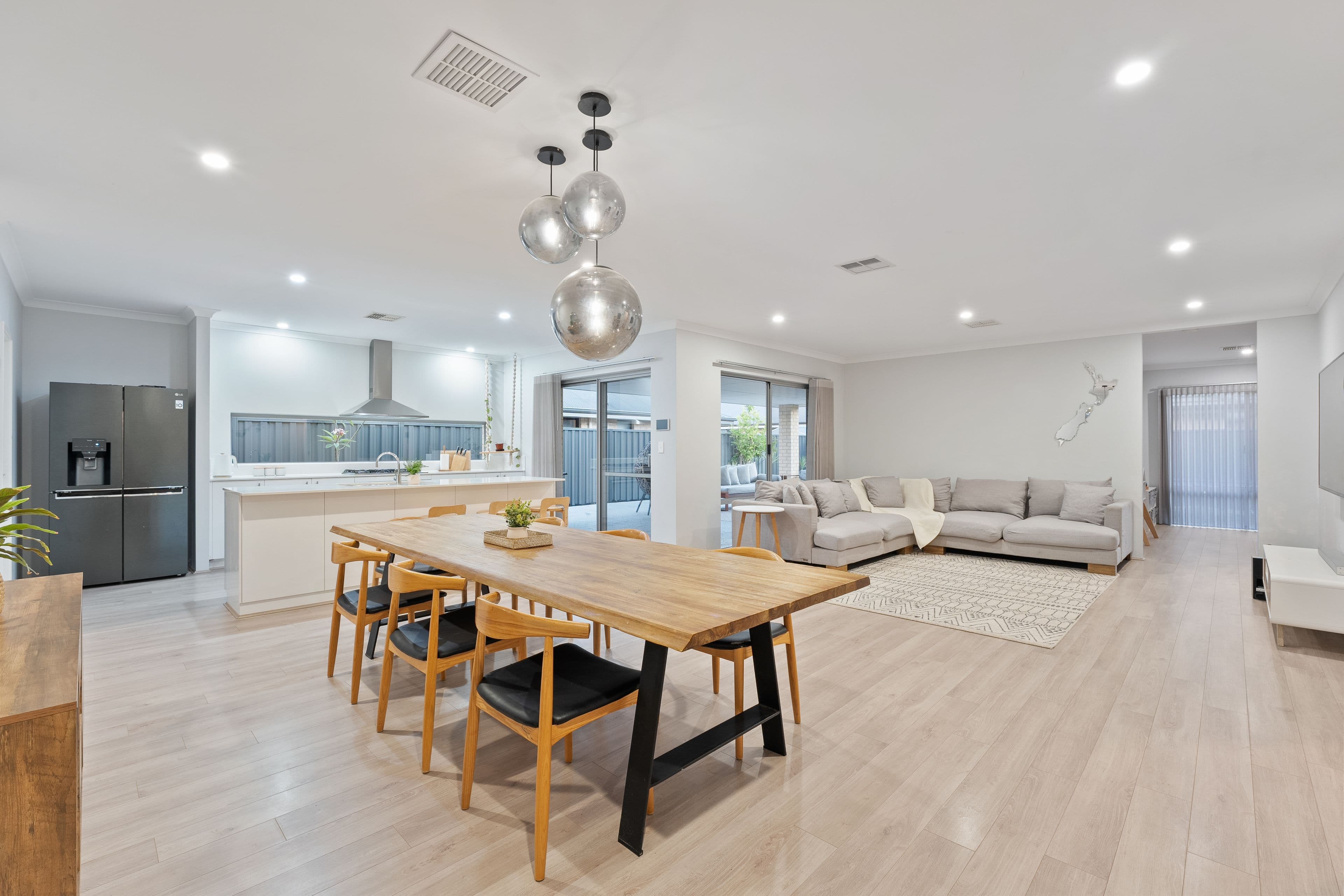 15 Solis Boulevard, Baldivis WA 6171, Baldivis - Thumbnail 2