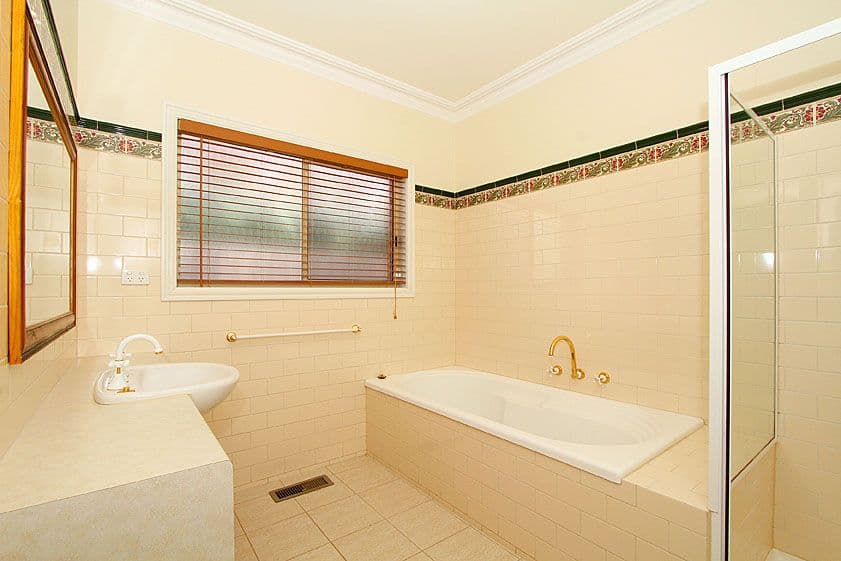 36 Bradley Drive, MILL PARK VIC 3082, Mill Park - Thumbnail 7
