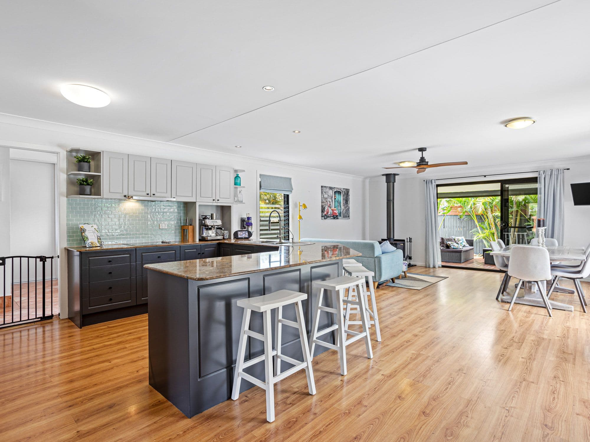 3 Colrene Drive, Nerang QLD 4211, Nerang - Thumbnail 4
