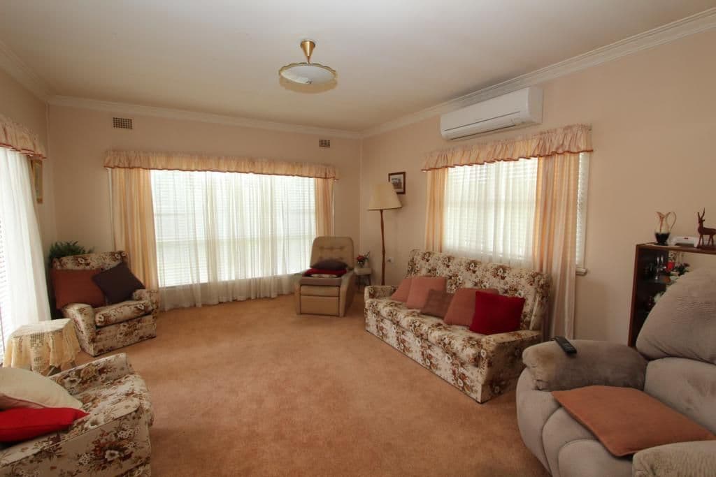 145 Bulwer Street, Tenterfield NSW 2372, Tenterfield - Thumbnail 2