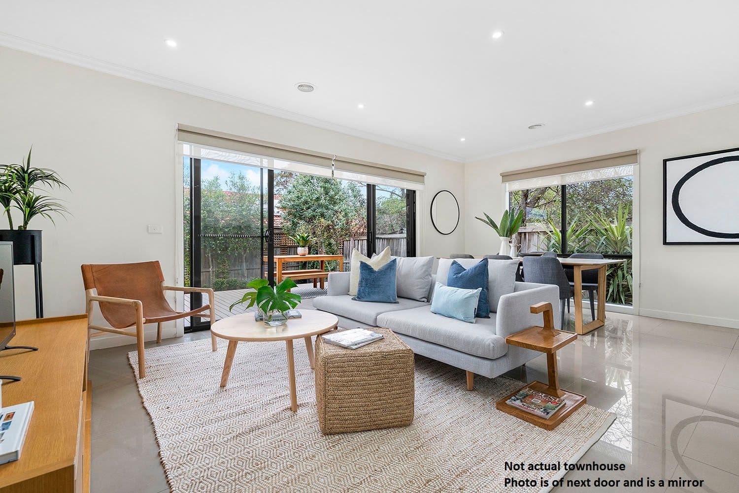 8b Sinclair Street, Cheltenham VIC 3192, Cheltenham - Thumbnail 2