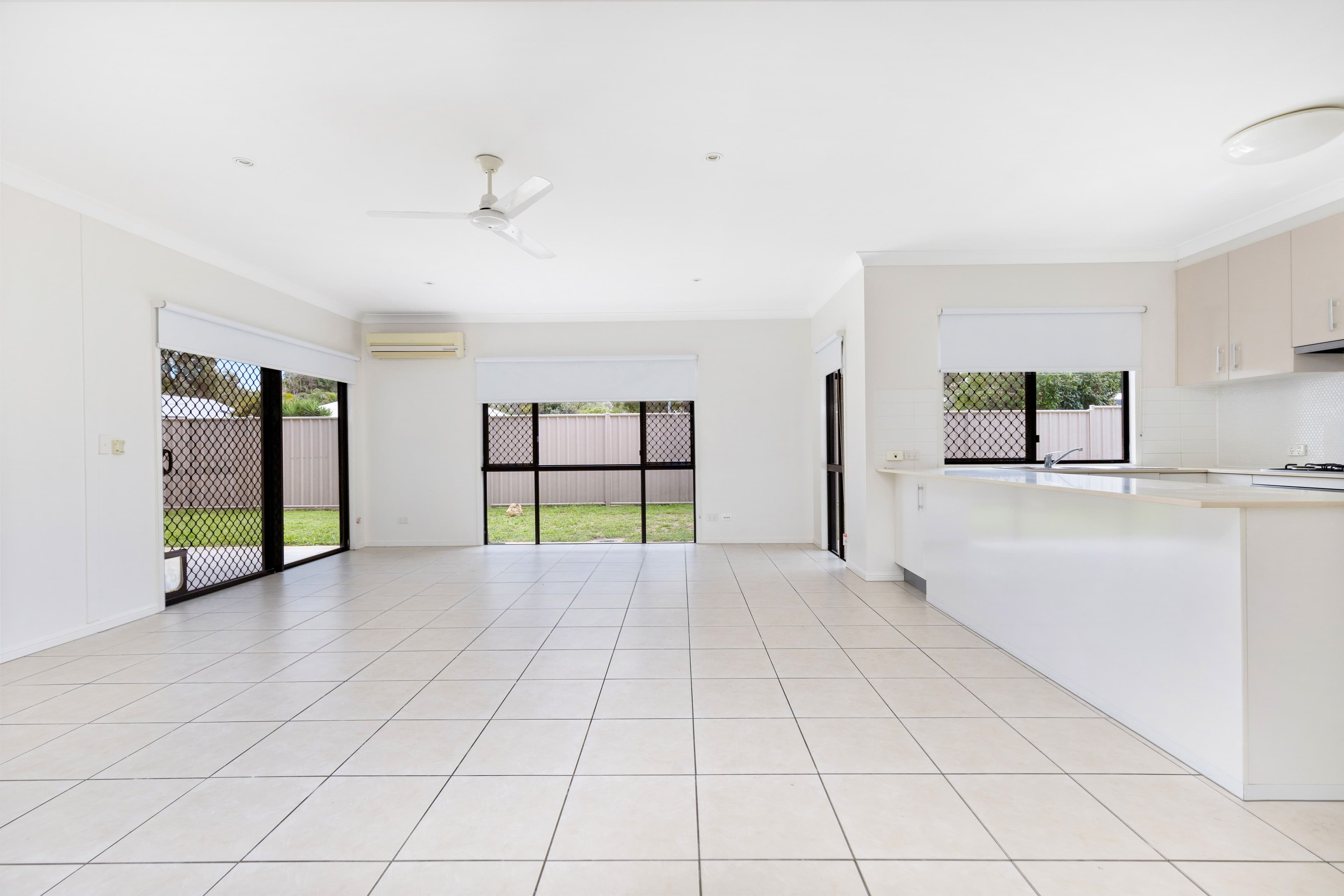 38 Newman Drive, Emerald QLD 4720, Emerald - Thumbnail 4