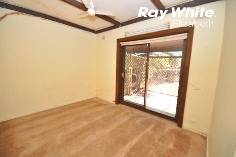 19 Palmer Road, Elizabeth Park SA 5113, Elizabeth Park - Thumbnail 5