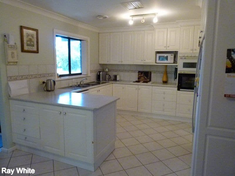 15 Chelsea Crescent, Forbes - Thumbnail 3