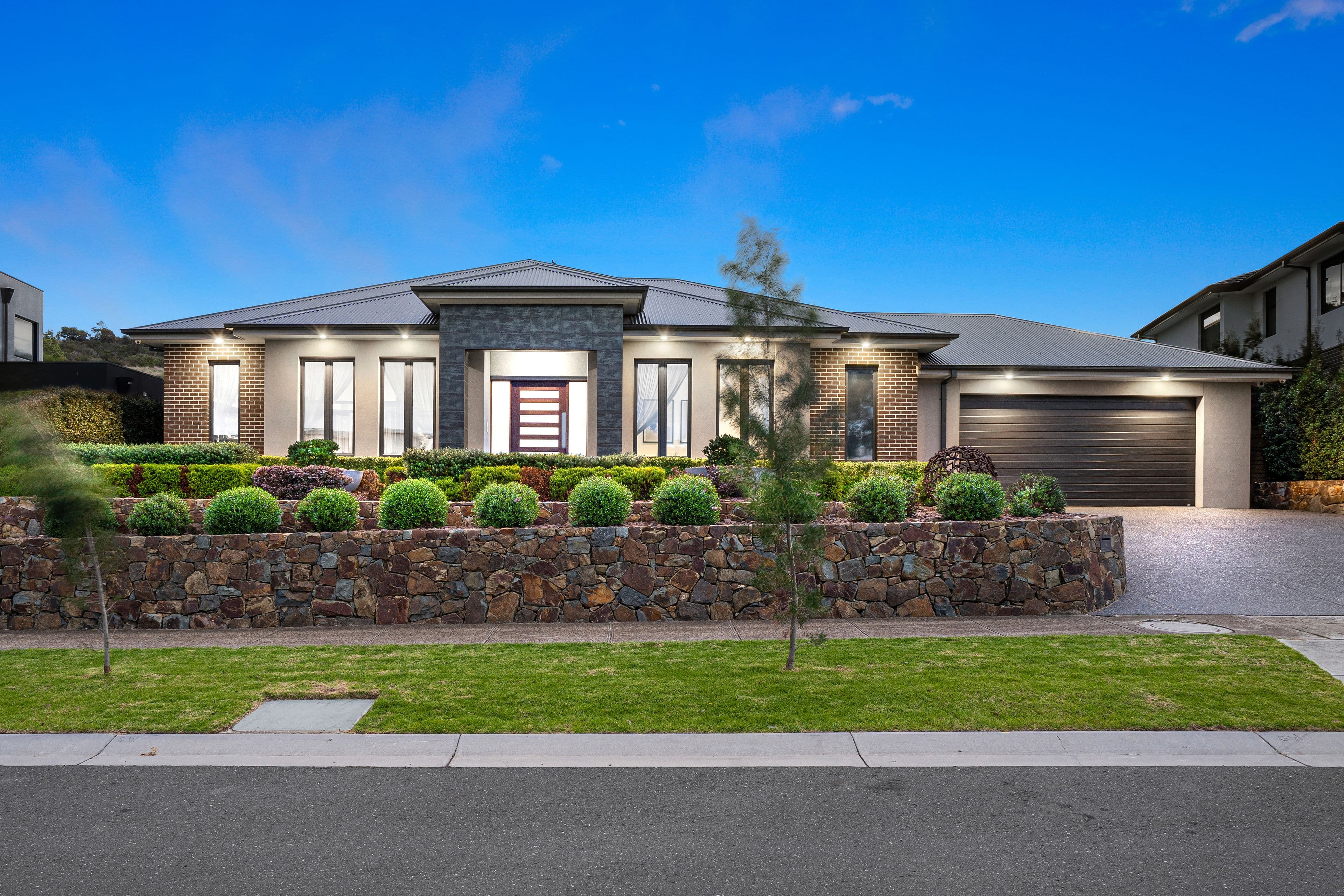 32 Highpoint Drive, South Morang VIC 3752, South Morang - Thumbnail 2
