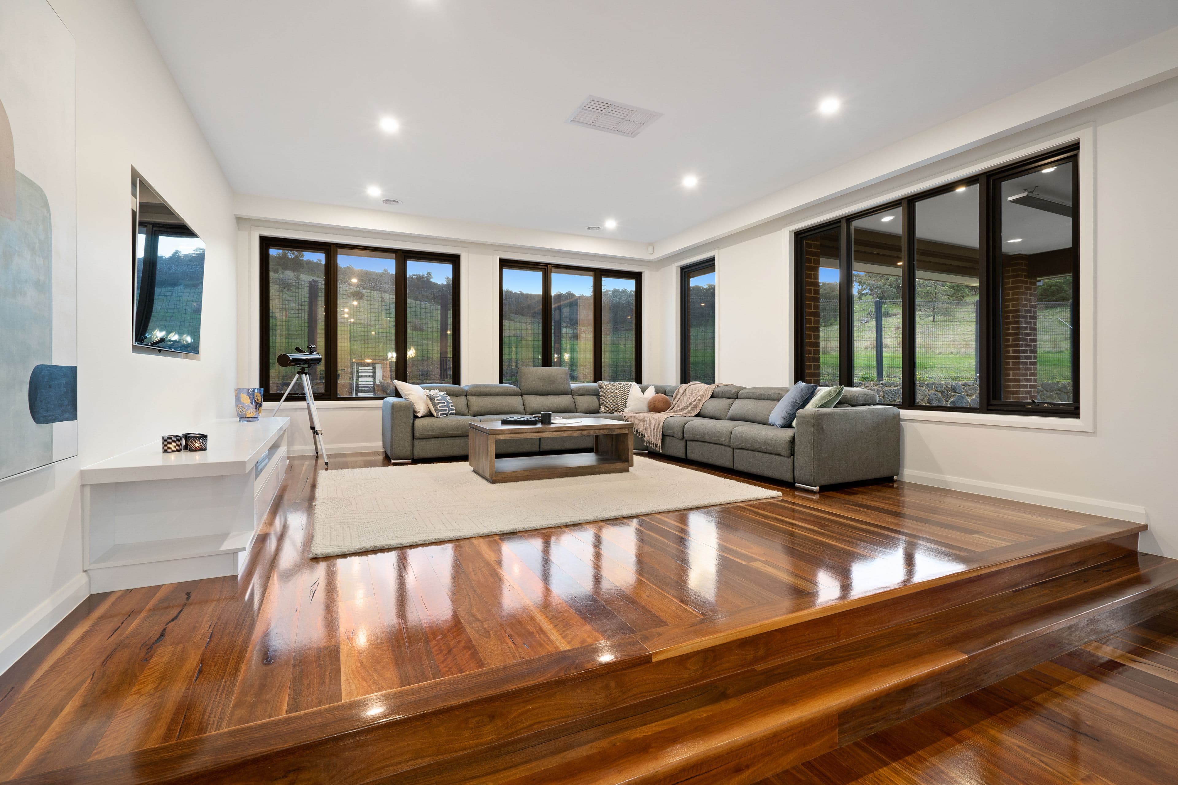 32 Highpoint Drive, South Morang VIC 3752, South Morang - Thumbnail 4