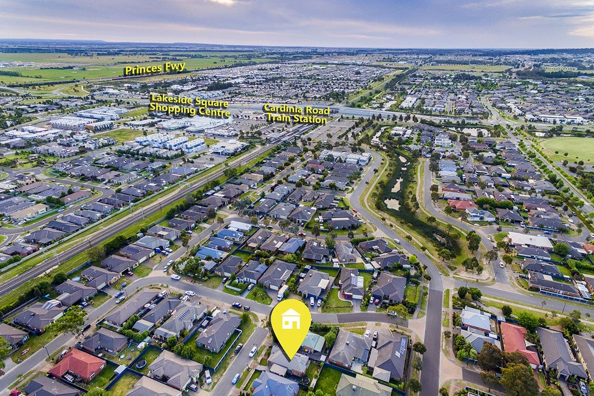 58 Scarlet Crescent, Pakenham VIC 3810, Pakenham - Thumbnail 2