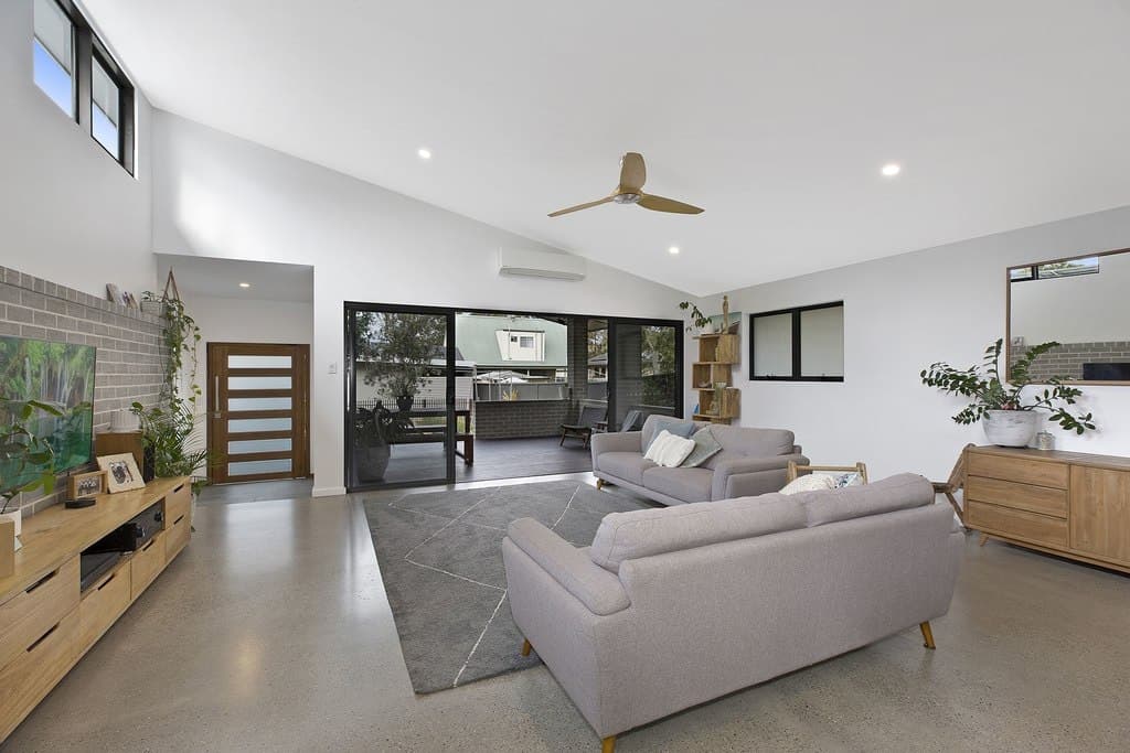 48a Sabrina Avenue, Bateau Bay - Thumbnail 3
