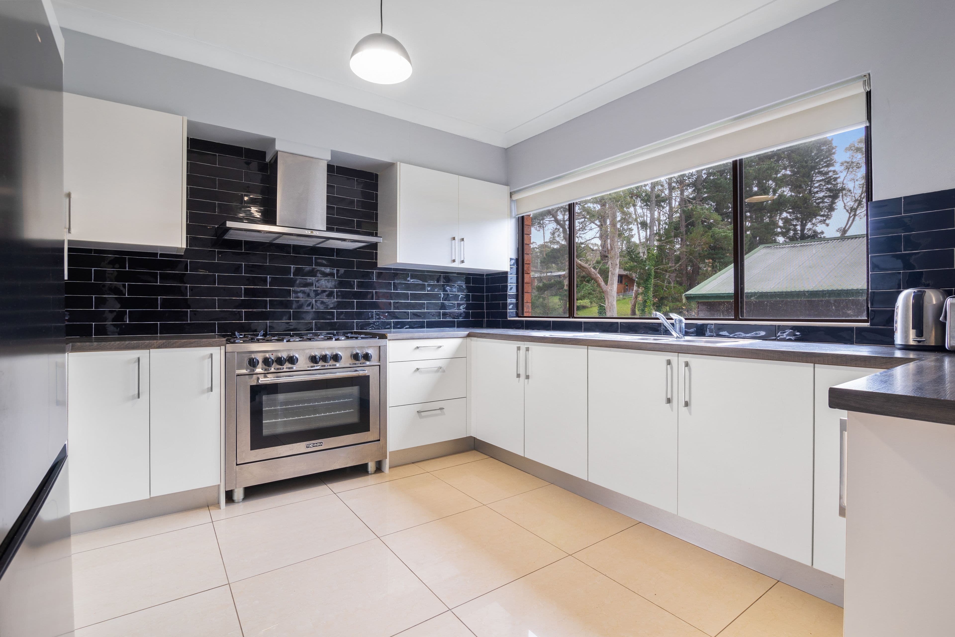 11 Peckmans Road, Katoomba NSW 2780, Katoomba - Thumbnail 3