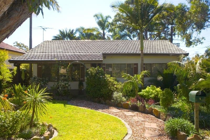 1  Gwawley Parade, MIRANDA NSW 2228, Miranda - Thumbnail 2