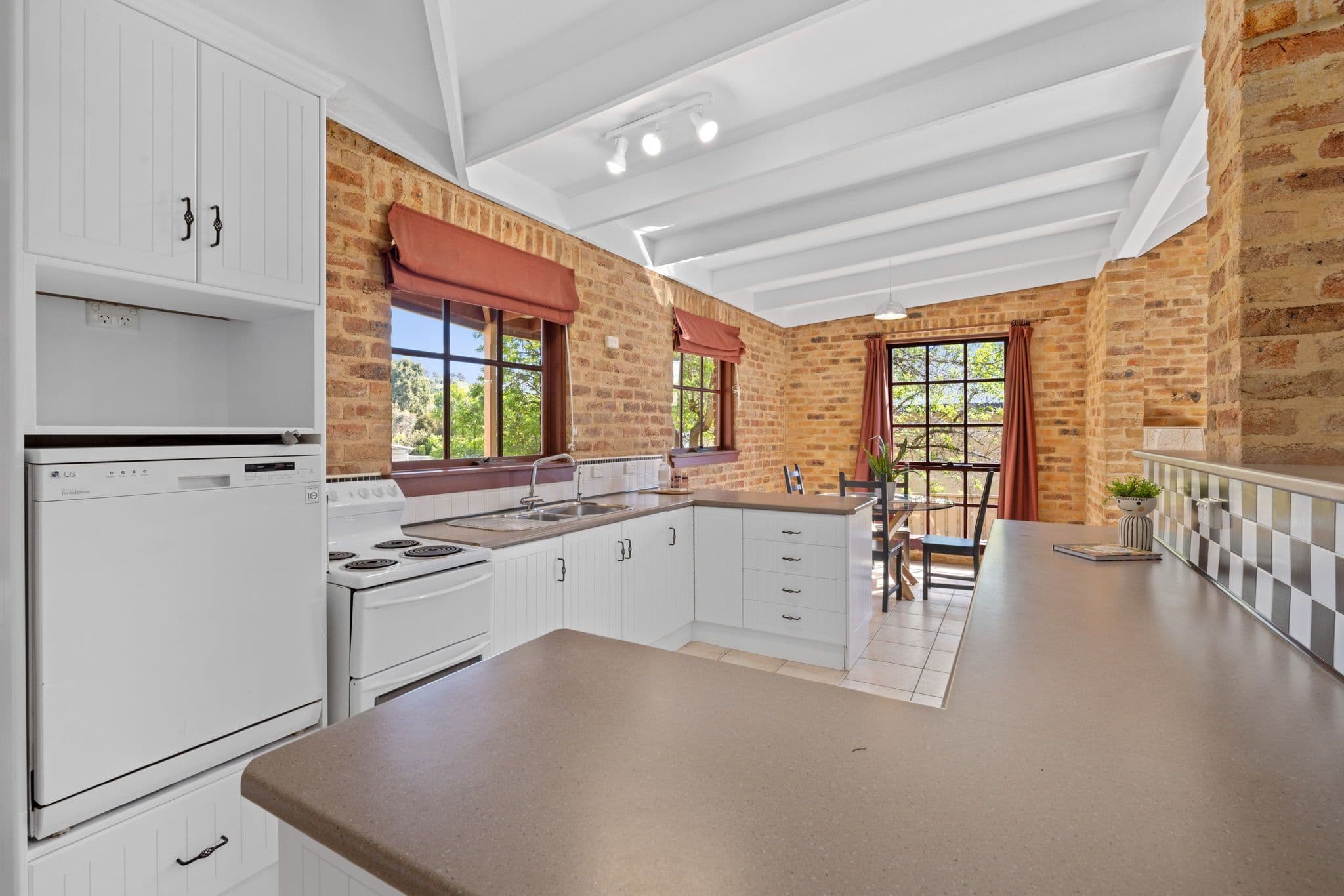 35 Cullavin Street, Gunning NSW 2581, Gunning - Thumbnail 7