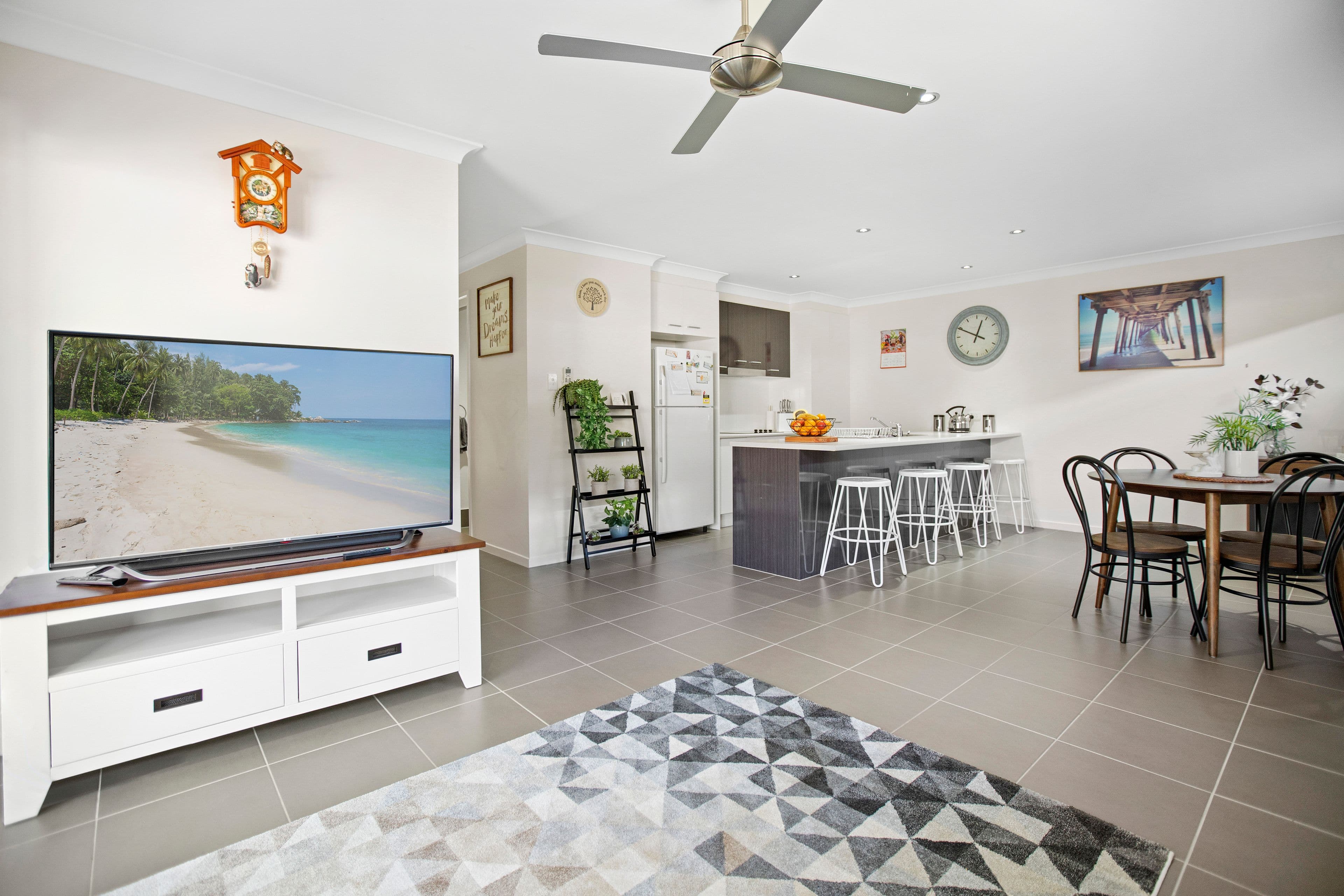 16 Hideaway Street, Birtinya QLD 4575, Birtinya - Thumbnail 4