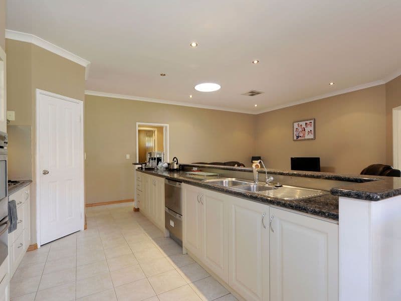 3 Goodchild Way, BALDIVIS WA 6171, Baldivis - Thumbnail 6