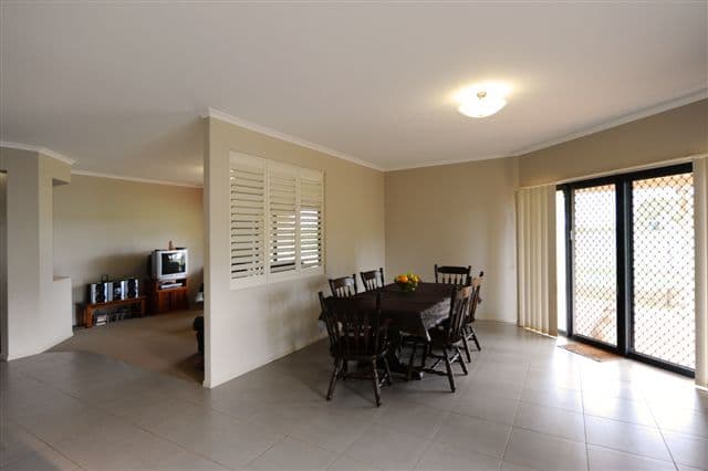 15 Harriet Street, KINGSTHORPE QLD 4400, Kingsthorpe - Thumbnail 3