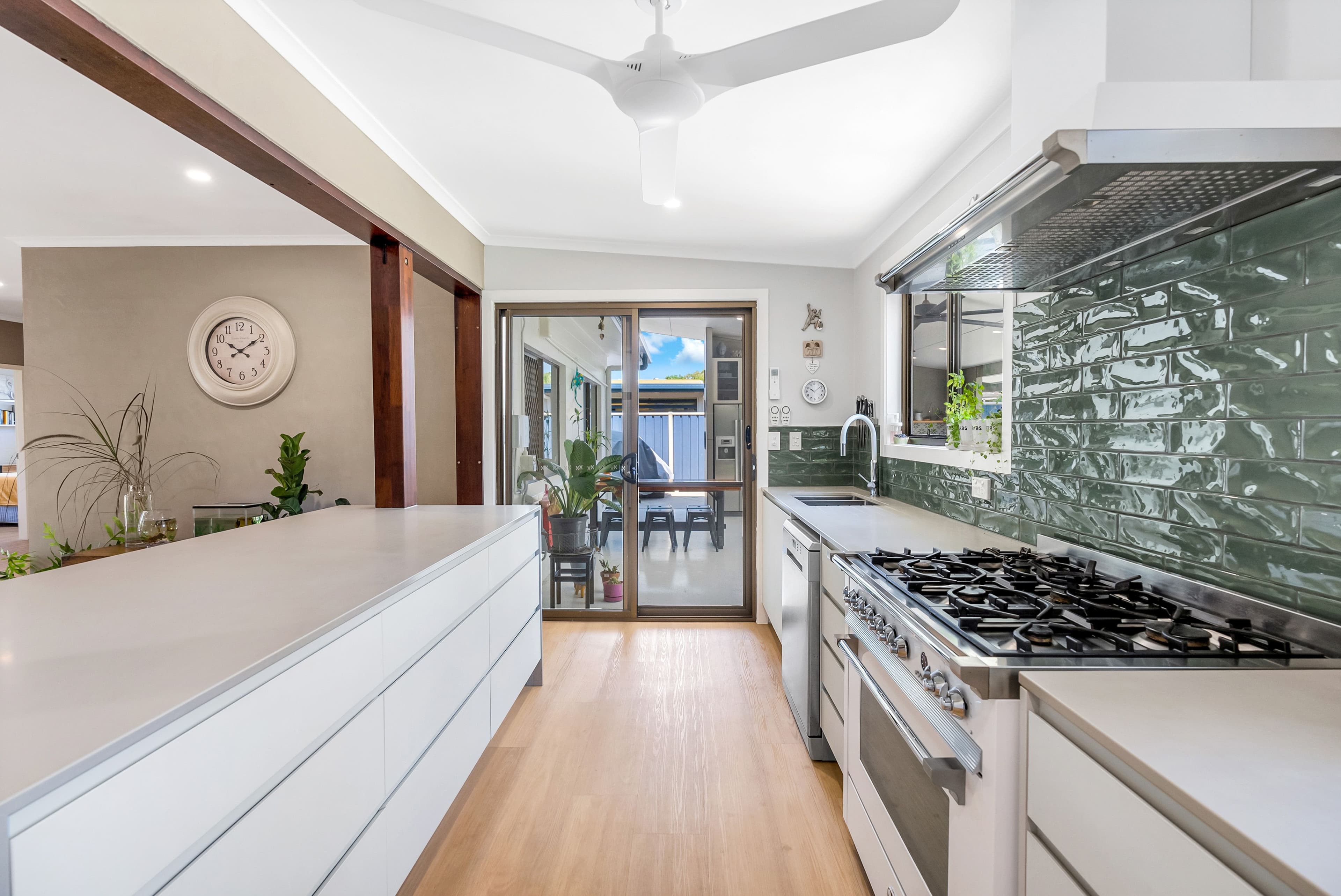 6 Magnolia Street, Holloways Beach QLD 4878, Holloways Beach - Thumbnail 8