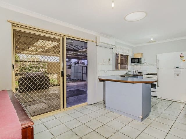 4 Devitt Grove, PARMELIA WA 6167, Parmelia - Thumbnail 4