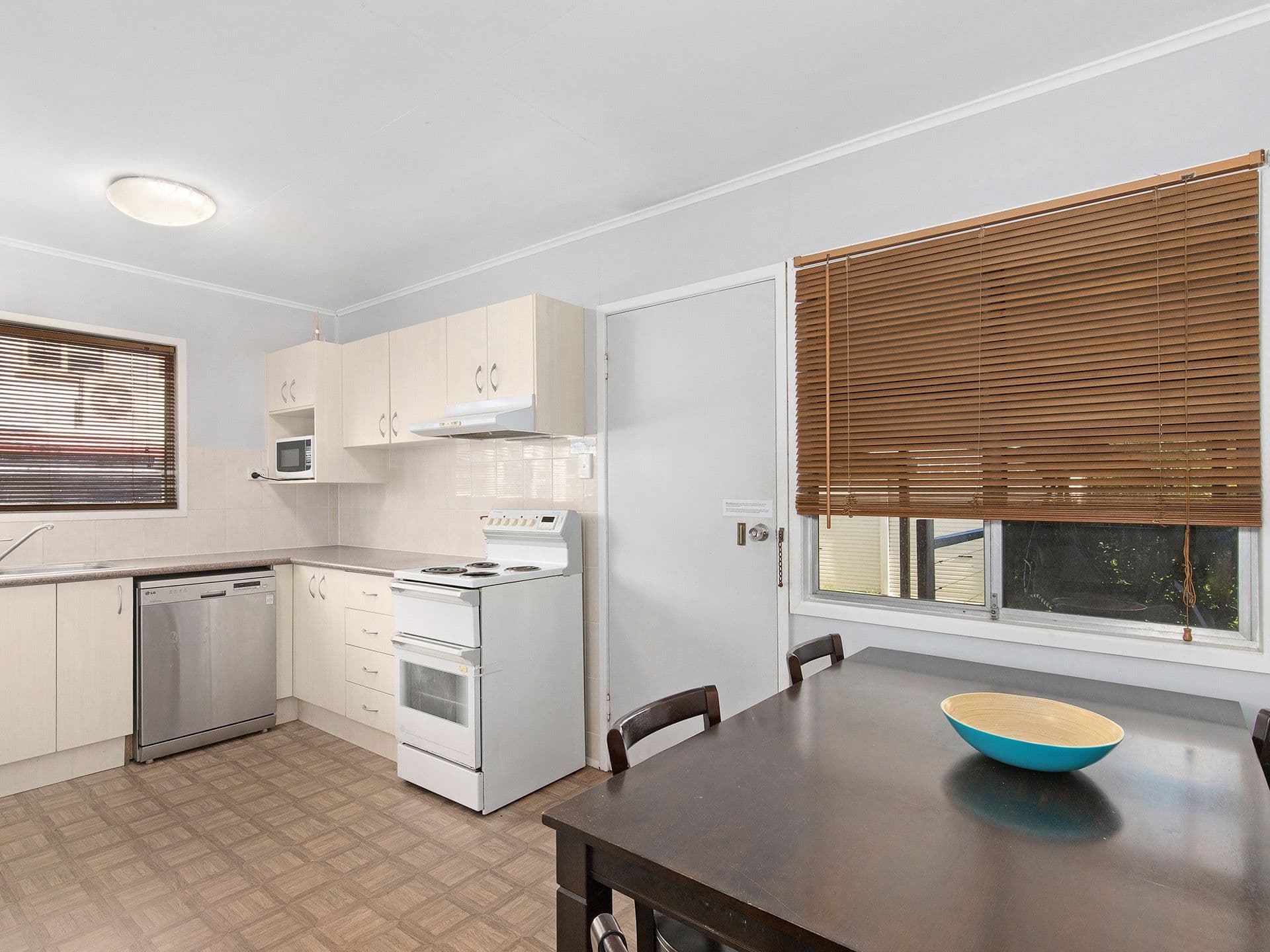 1854 Stapylton Jacobs Well Road, Jacobs Well QLD 4208, Jacobs Well - Thumbnail 4