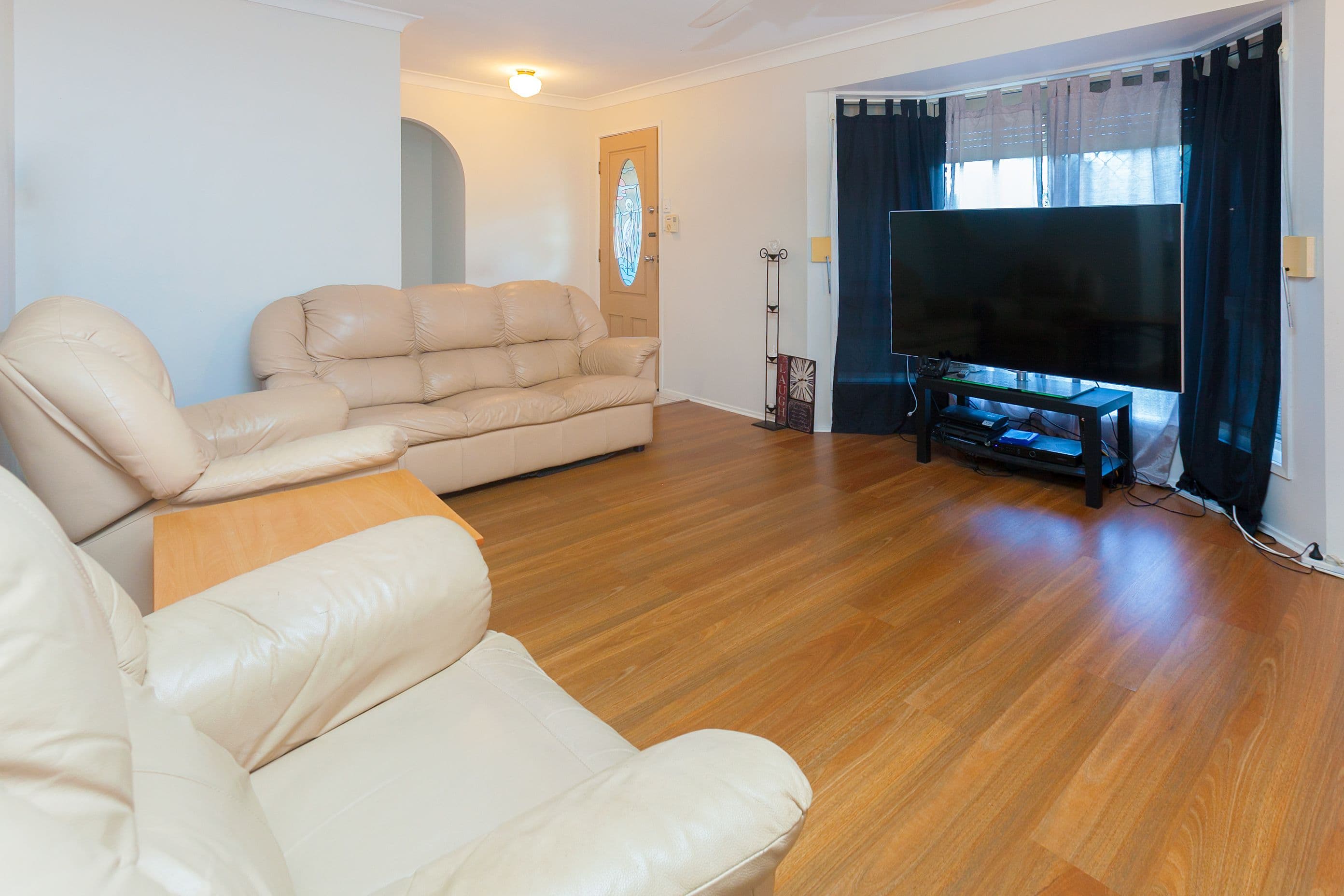 9 Renee Street, Regents Park QLD 4118, Regents Park - Thumbnail 2