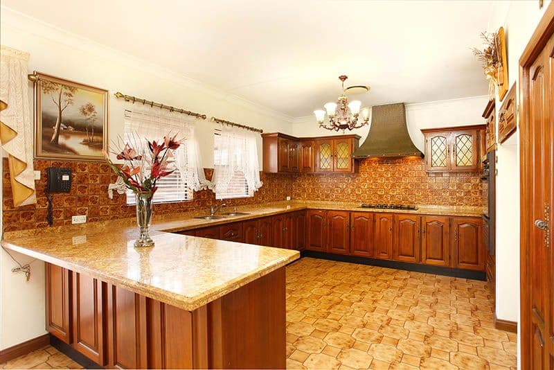 13 Mimosa Road, BOSSLEY PARK NSW 2176, Bossley Park - Thumbnail 2