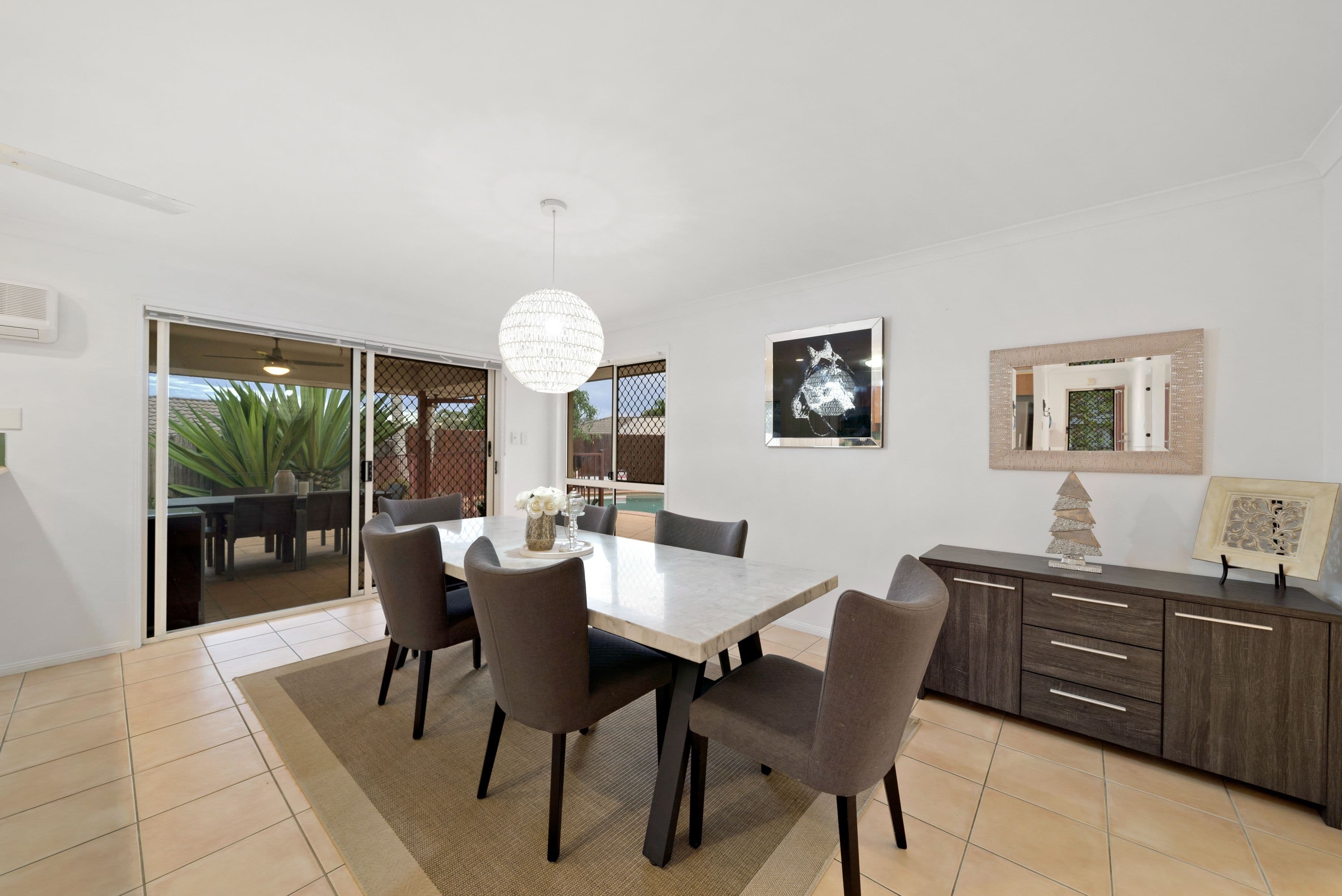 8 Wiltshire Street, Heritage Park QLD 4118, Heritage Park - Thumbnail 4