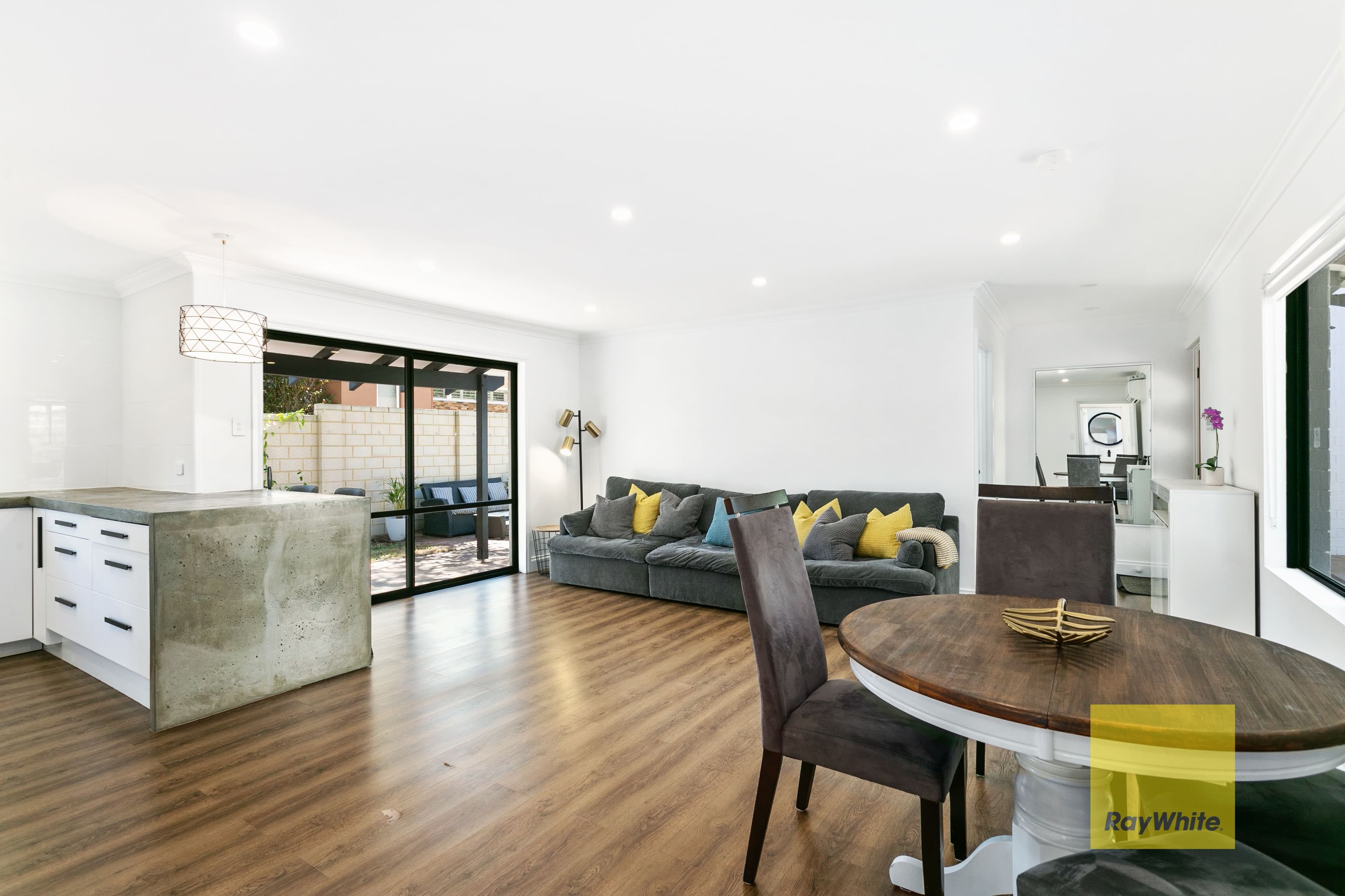 40B Davies Road, Claremont WA 6010, Claremont - Thumbnail 4