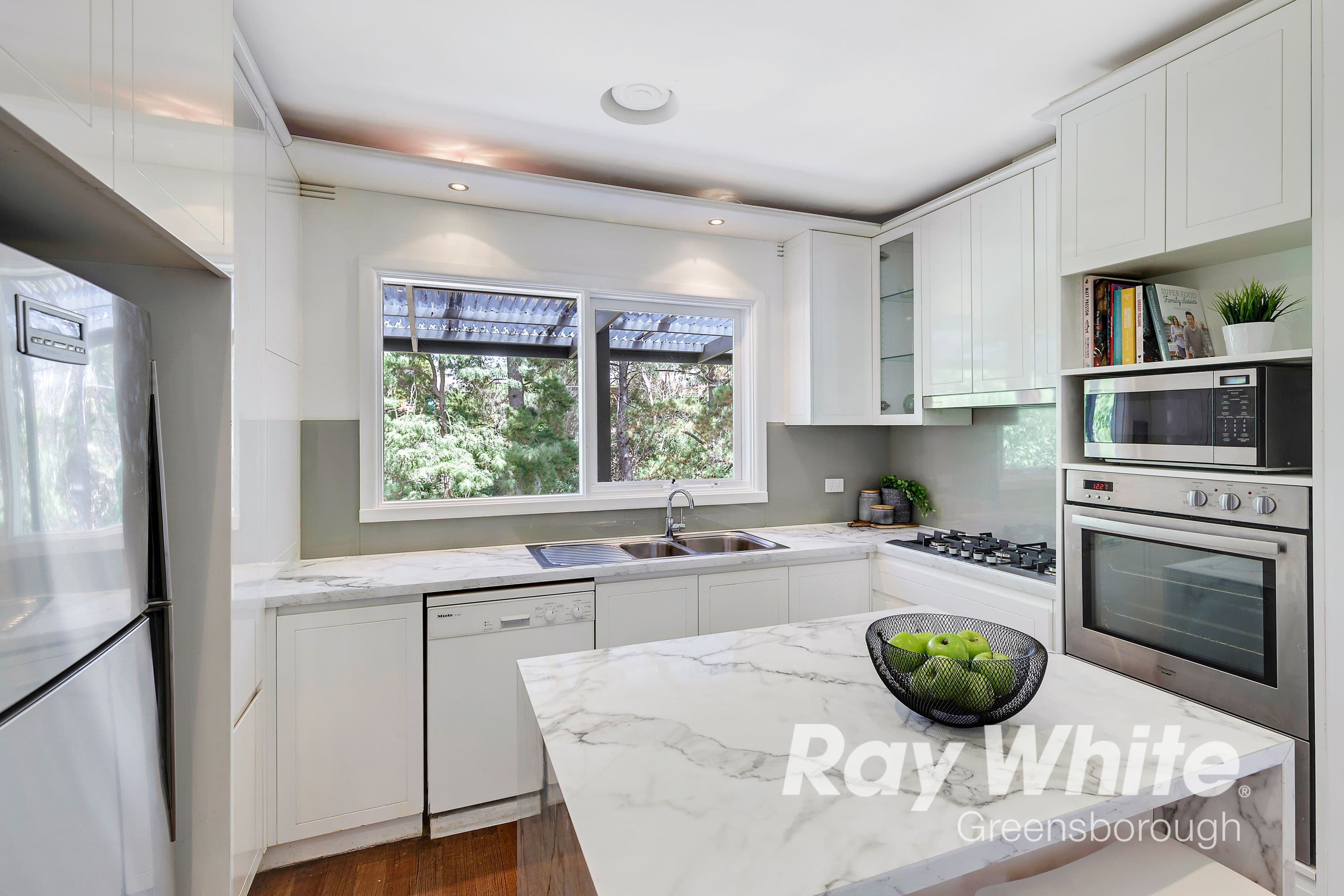 21 De Blonay Crescent, Greensborough VIC 3088, Greensborough - Thumbnail 7