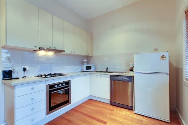30 Thackeray Road, RESERVOIR VIC 3073, Reservoir - Thumbnail 3