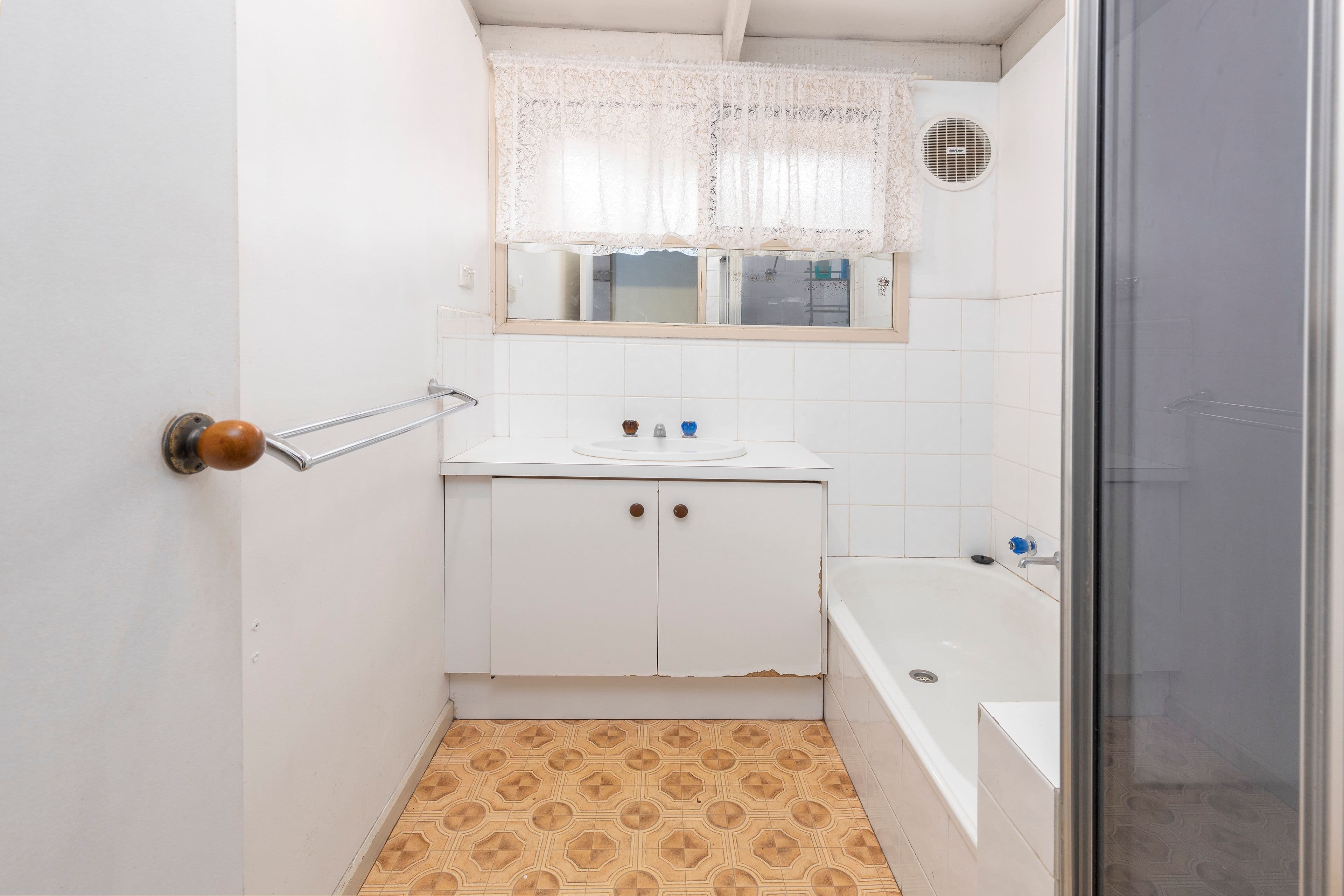 24 Cleeland Court, Rosebud VIC 3939, Rosebud - Thumbnail 3