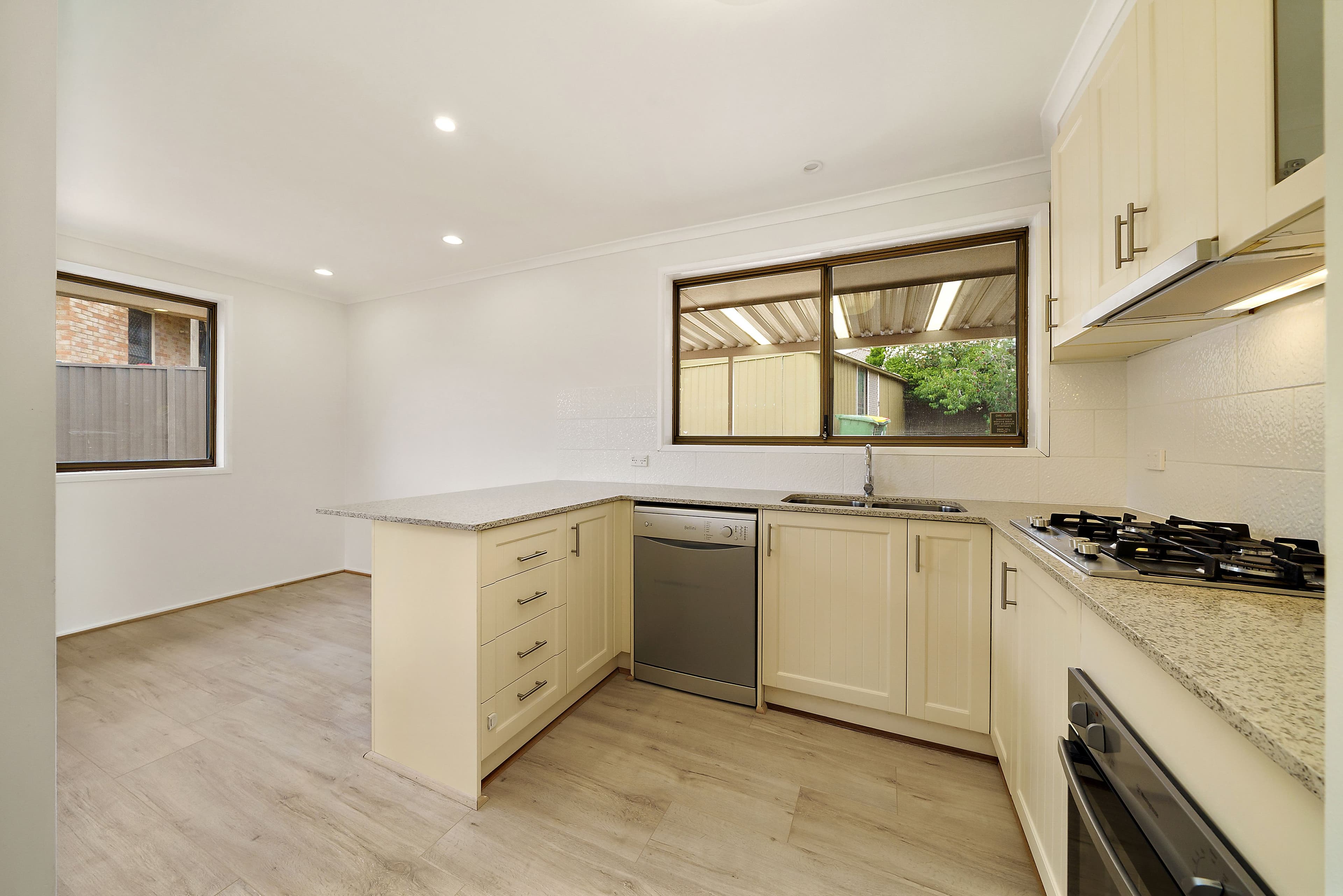 6 Meech Place, Queanbeyan West NSW 2620, Queanbeyan West - Thumbnail 5