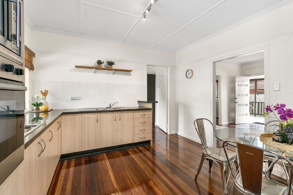 12 Jersey Street, Morningside QLD 4170, Morningside - Thumbnail 4