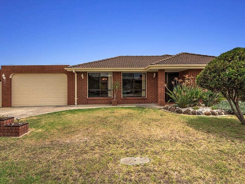 8 Jester Court, Kings Park VIC 3021, Kings Park - Thumbnail 2