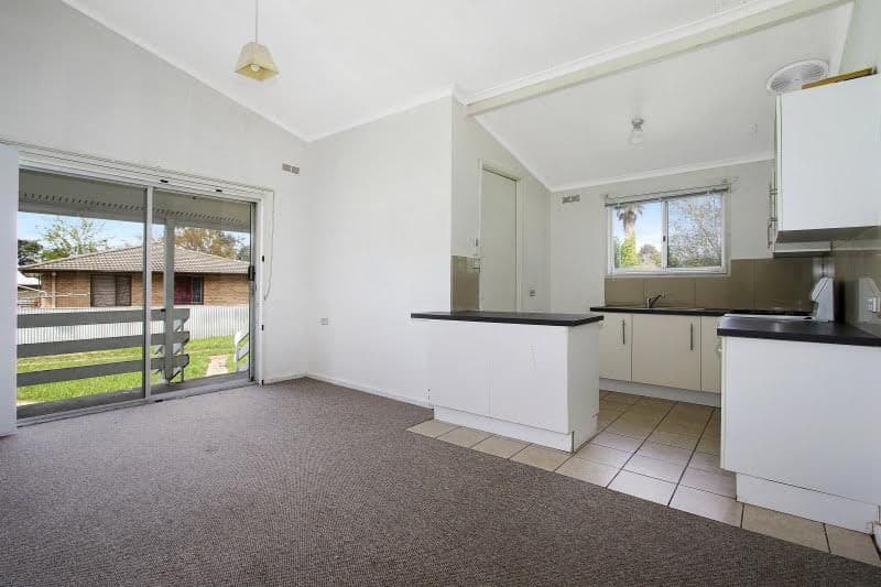 36 Jacaranda Street, West Albury NSW 2640, West Albury - Thumbnail 2