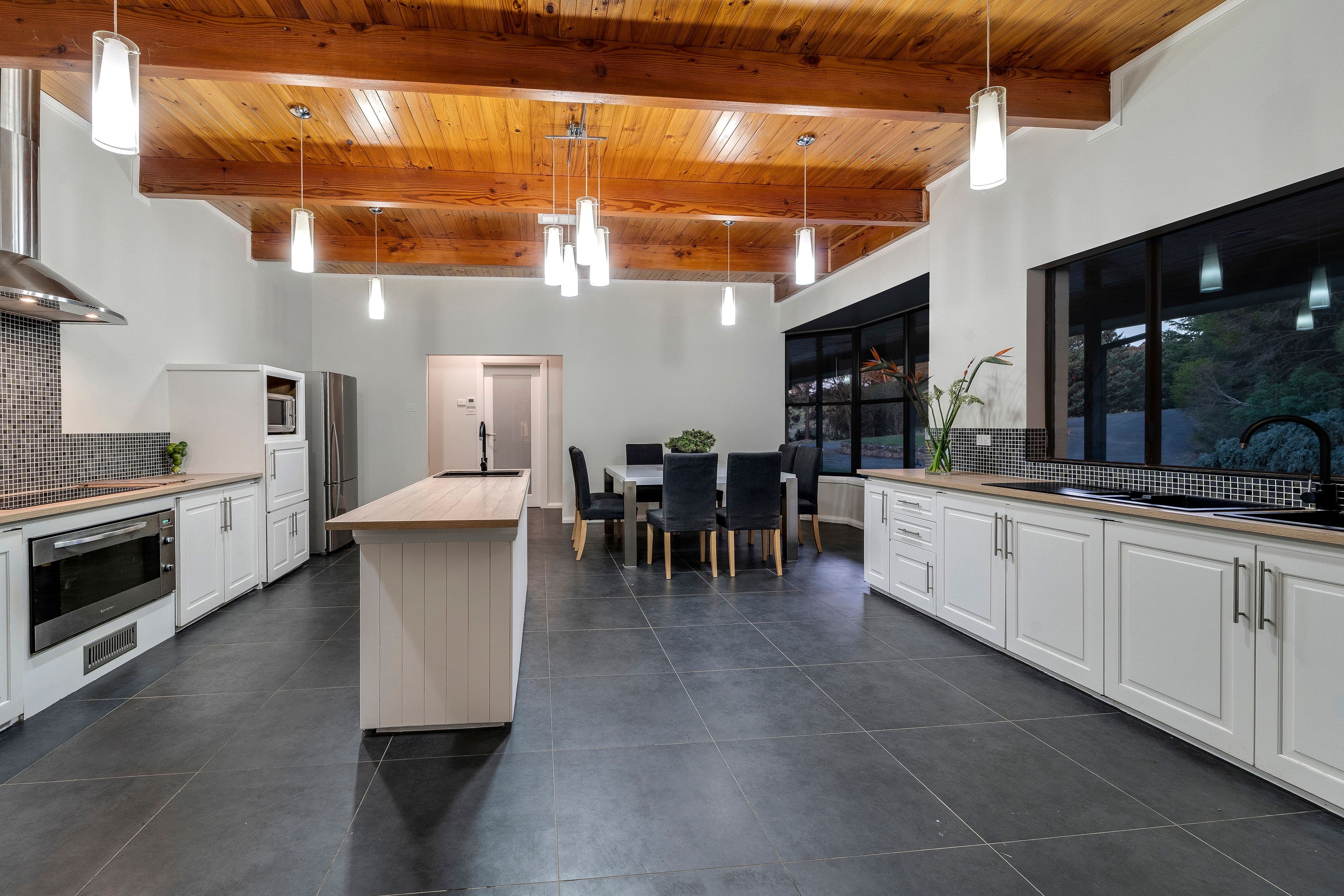 1 Shearsby Crescent, Yass - Thumbnail 6
