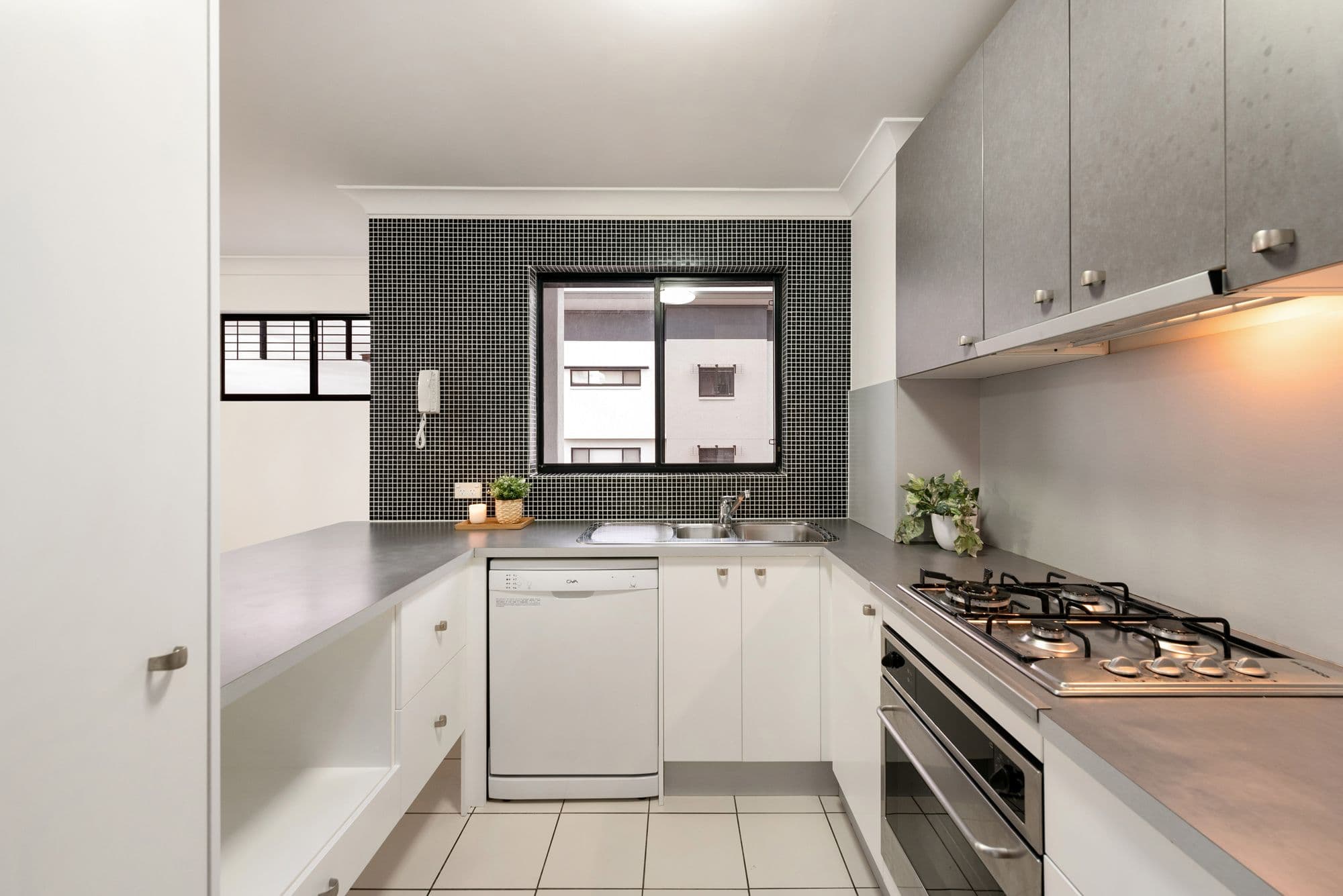 11-15 Kitchener Street, Coorparoo QLD 4151, Coorparoo - Thumbnail 3