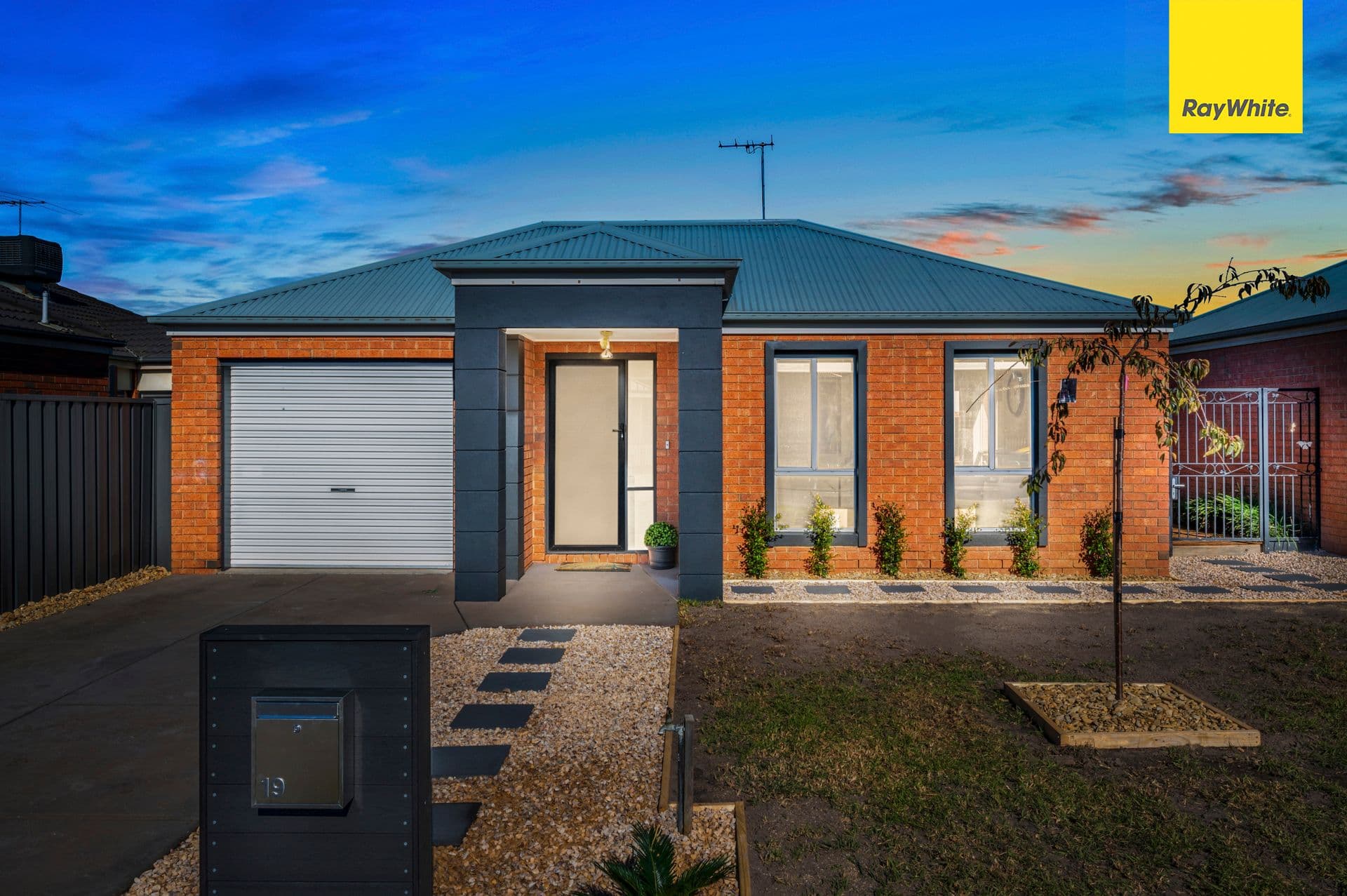 19 Dickerson Way, Caroline Springs VIC 3023, Caroline Springs - Image 1