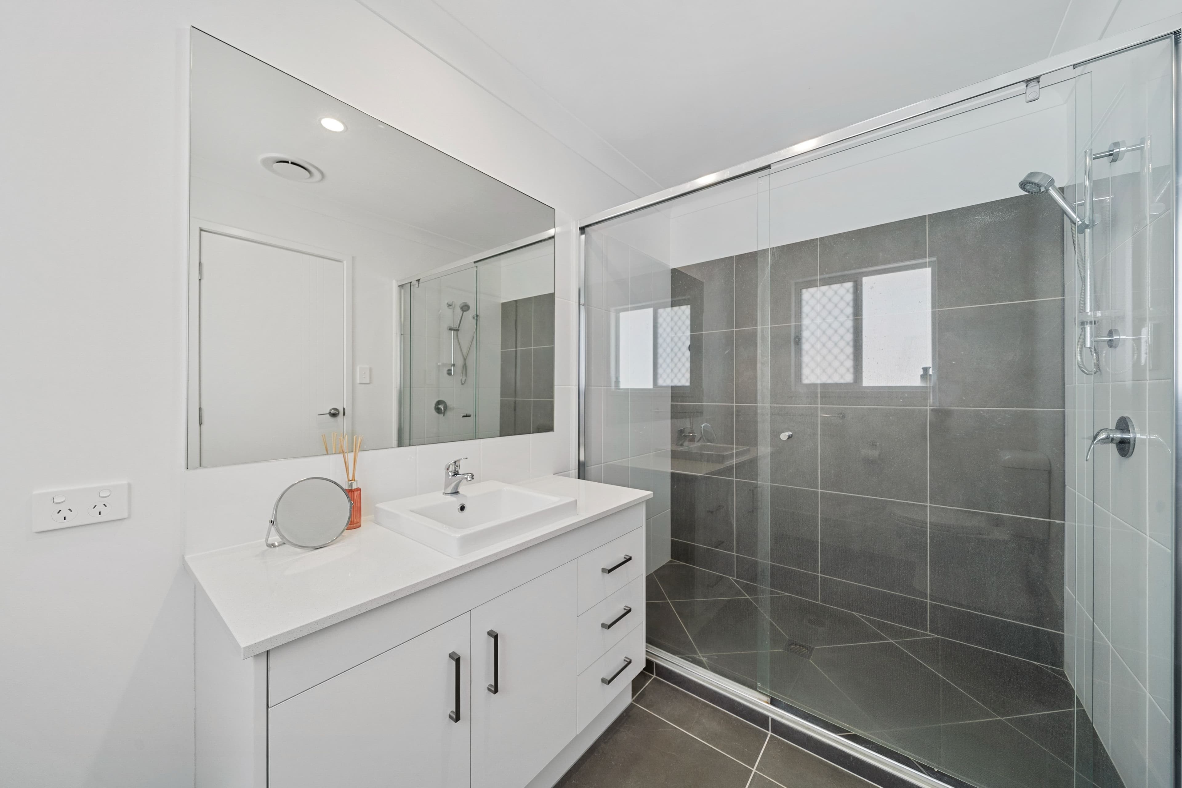 30 Eiger Street, Holmview QLD 4207, Holmview - Thumbnail 8
